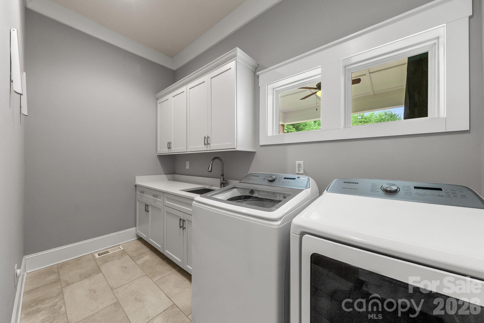 3207 James Plantation Drive
