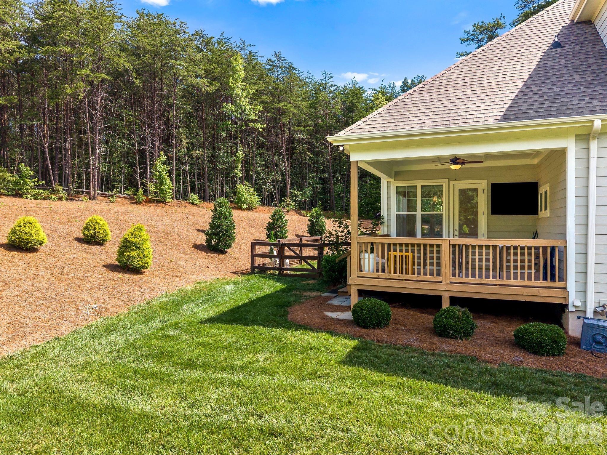 3207 James Plantation Drive