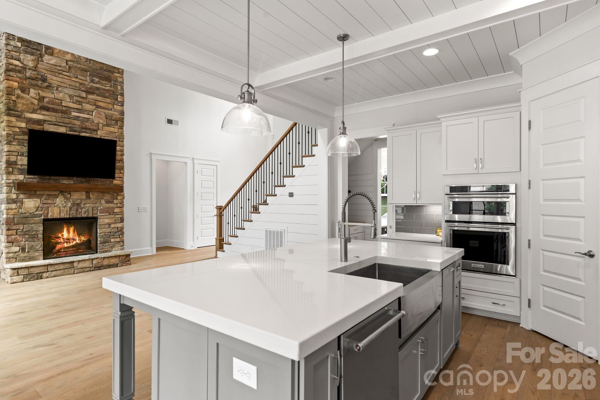 3207 James Plantation Drive