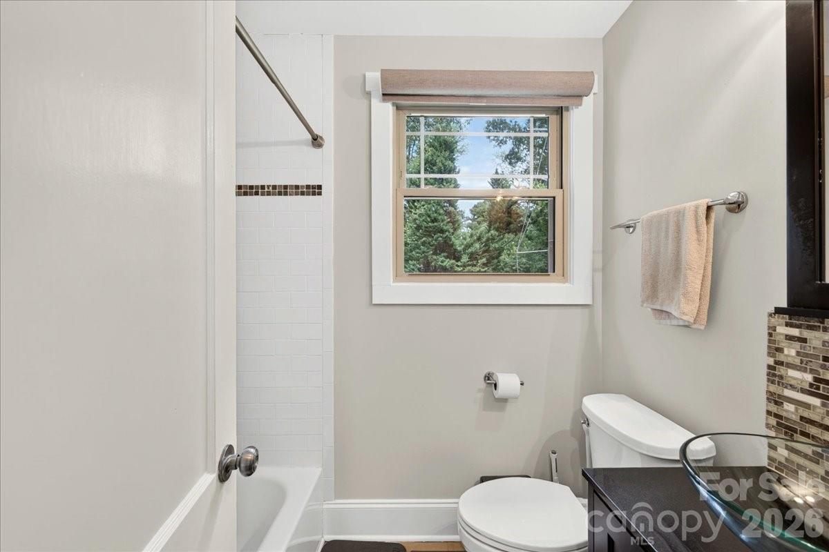 2120 Dalehurst Drive