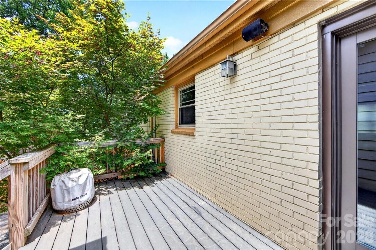2120 Dalehurst Drive