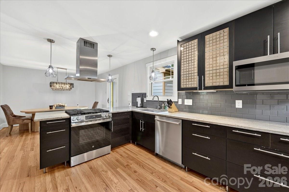 2120 Dalehurst Drive