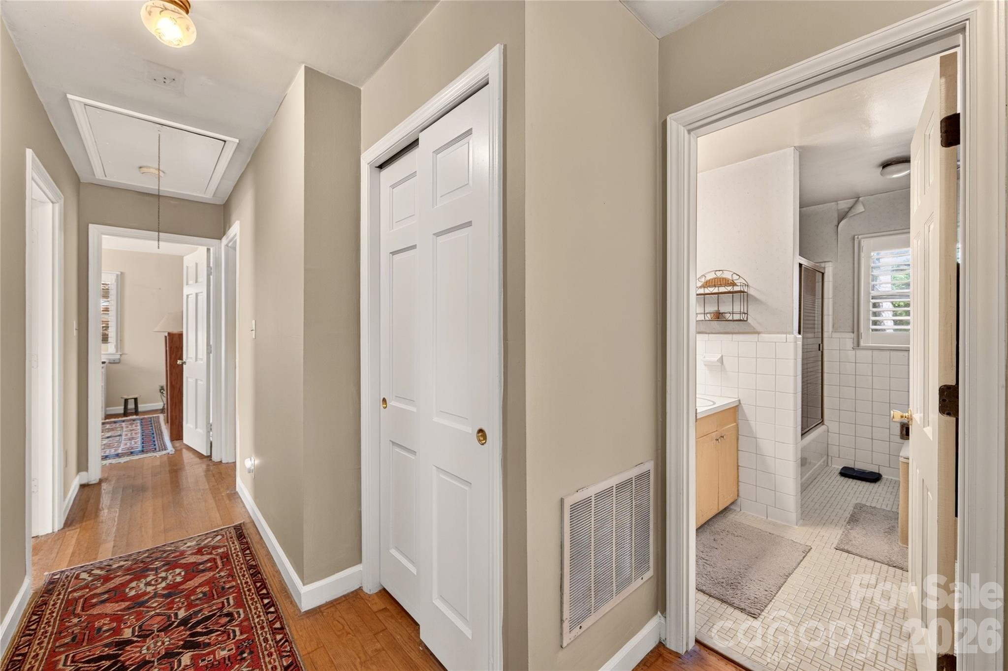 1100 Turnbridge Road