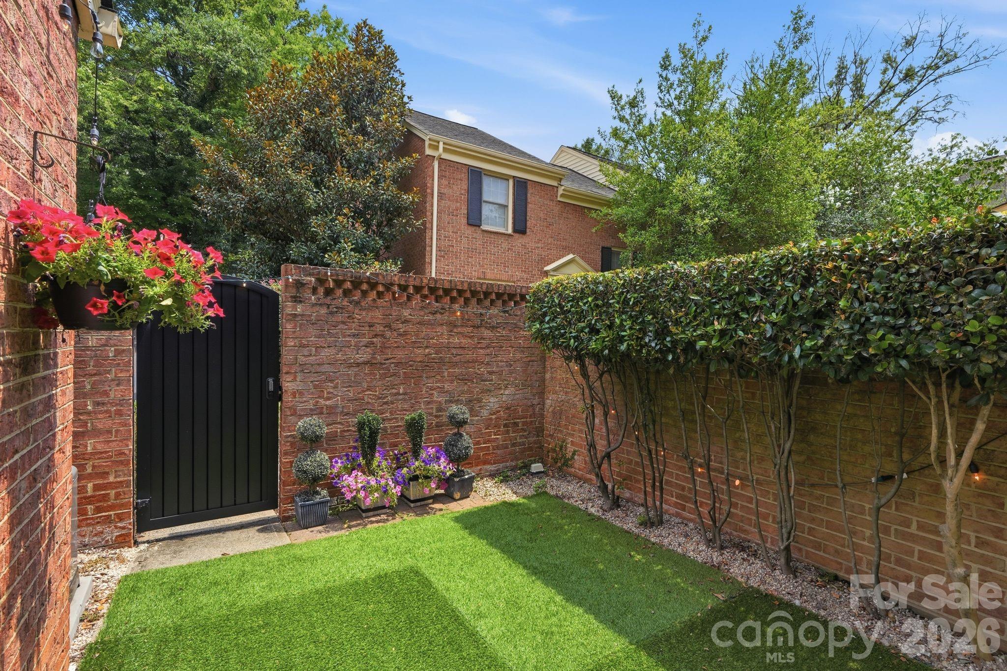 510 N Poplar Street Unit: C