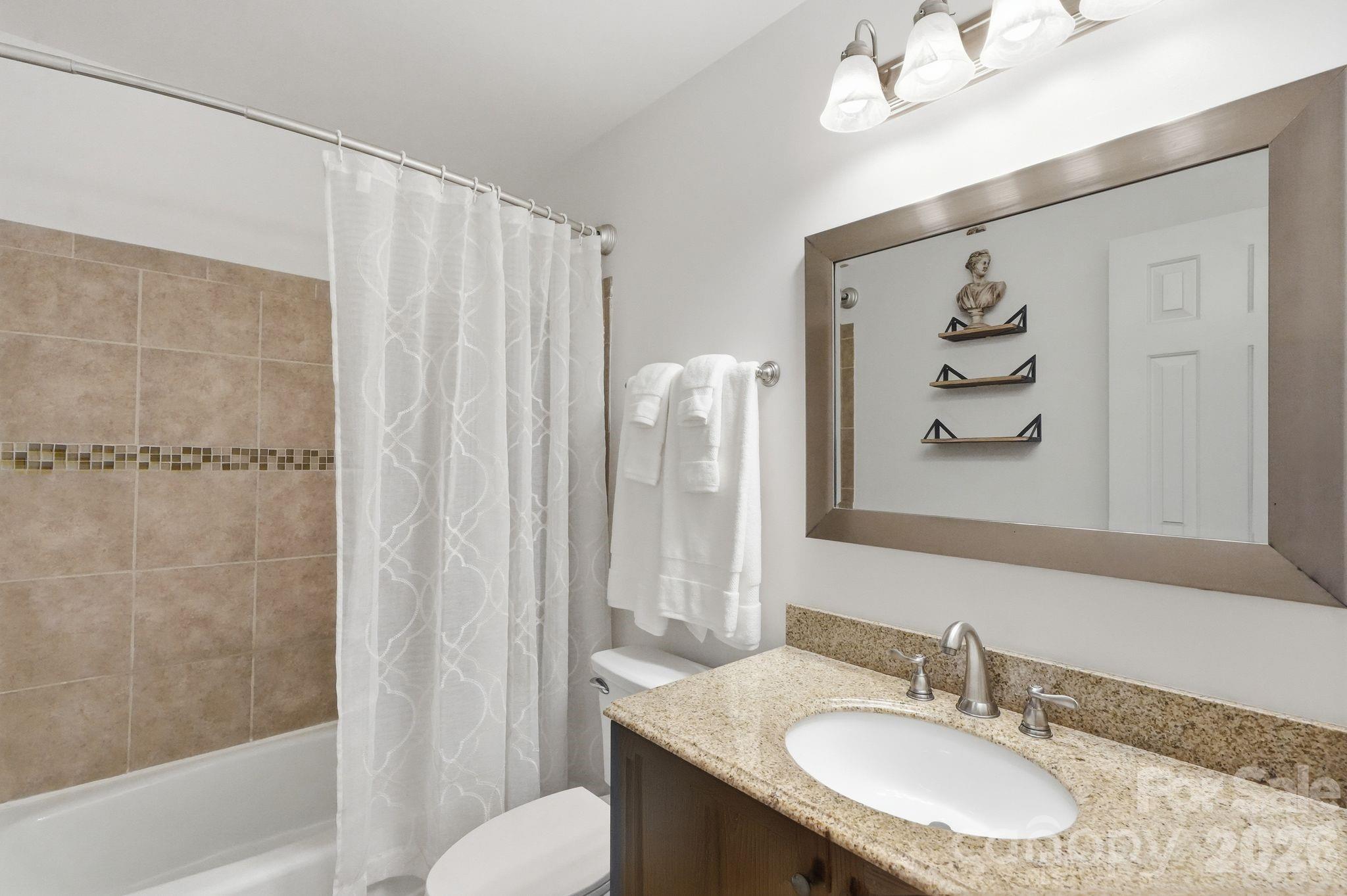 510 N Poplar Street Unit: C