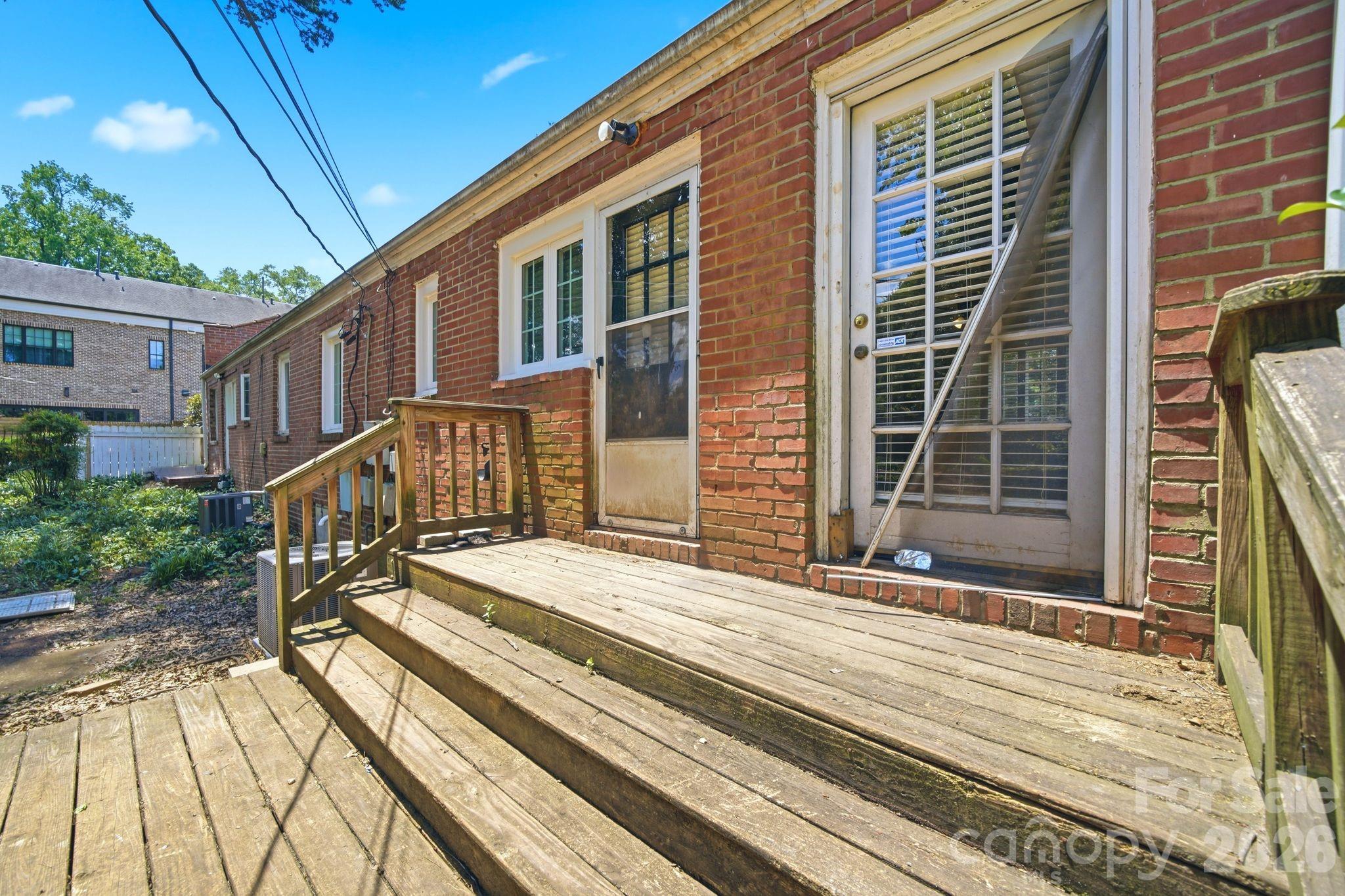 1833 Jameston Drive