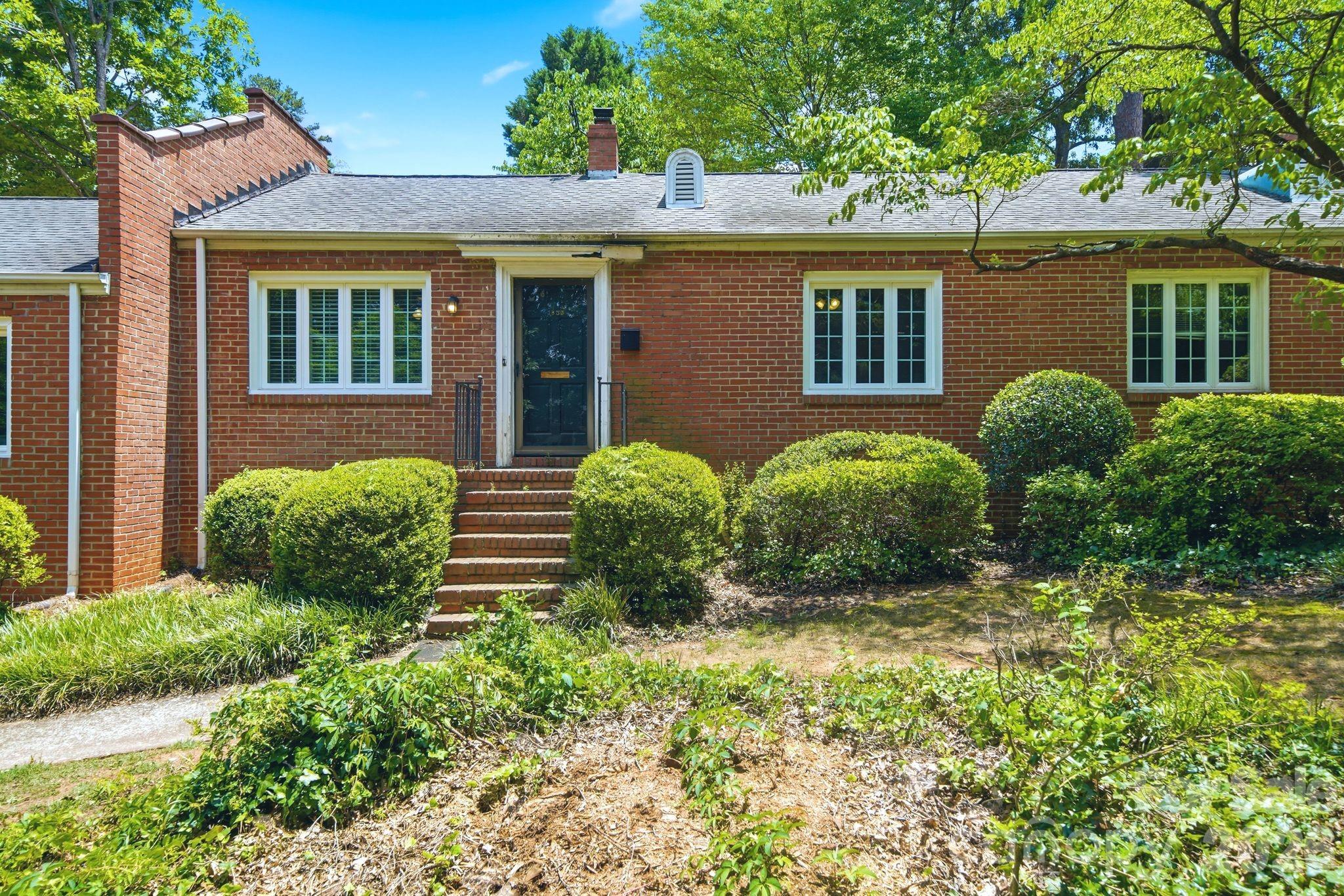 1833 Jameston Drive