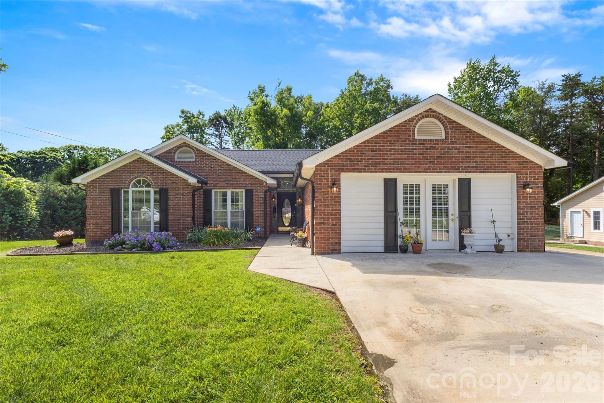 7760 Wallace Lane