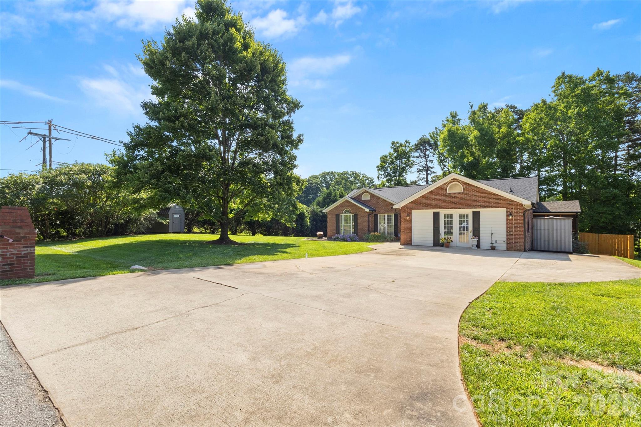 7760 Wallace Lane