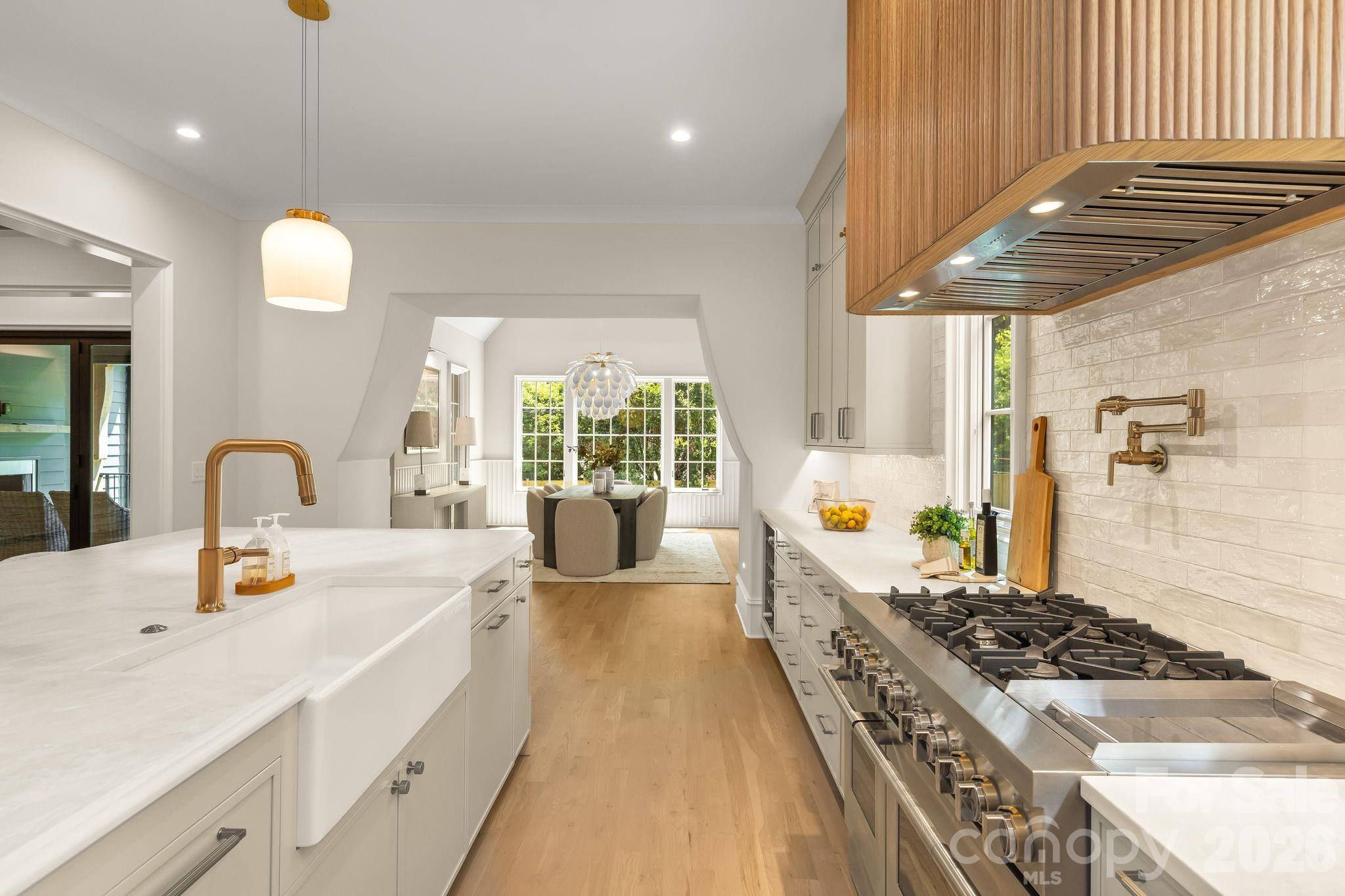 5555 Lansing Drive