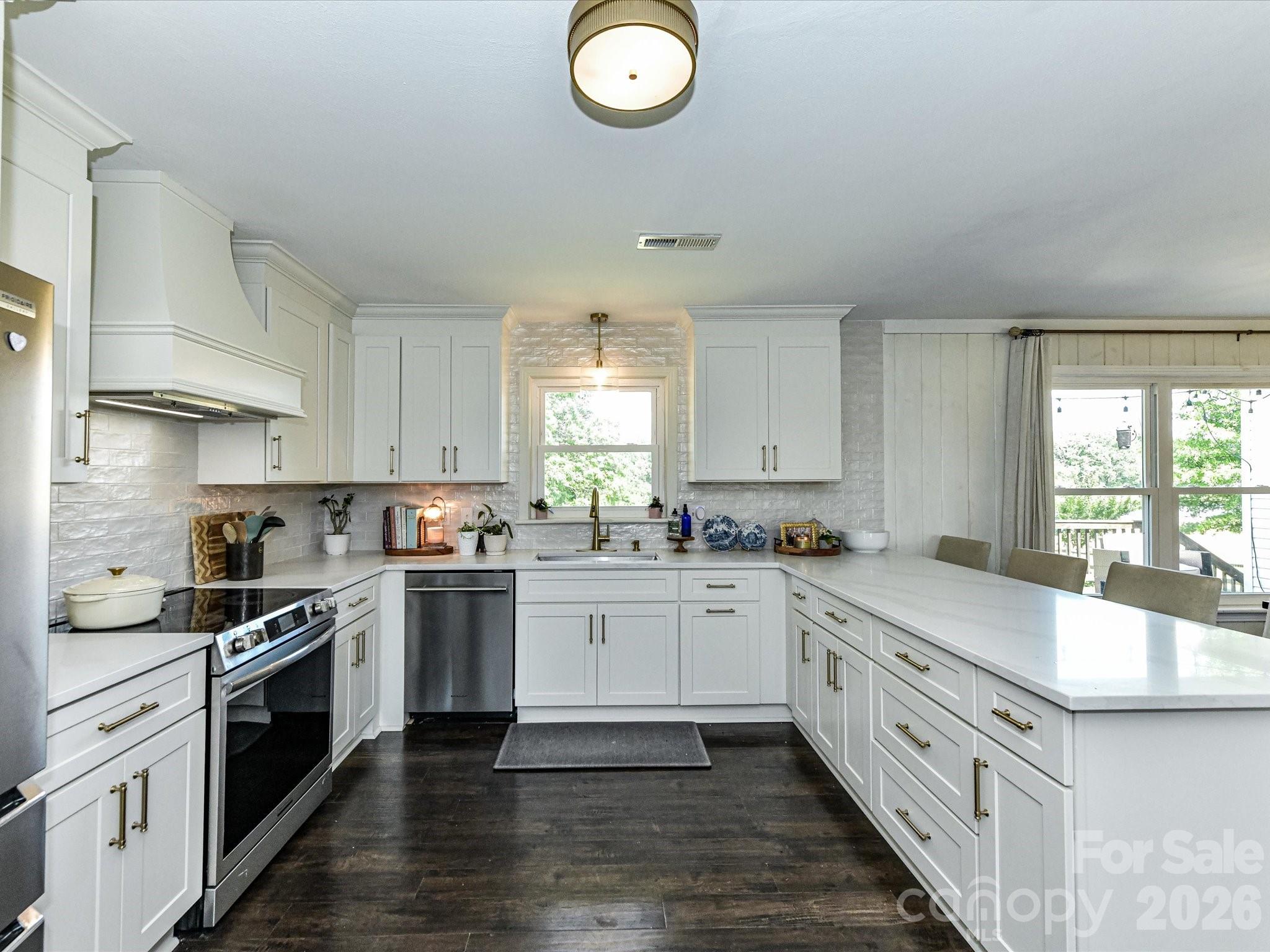 5710 Lander Benton Road