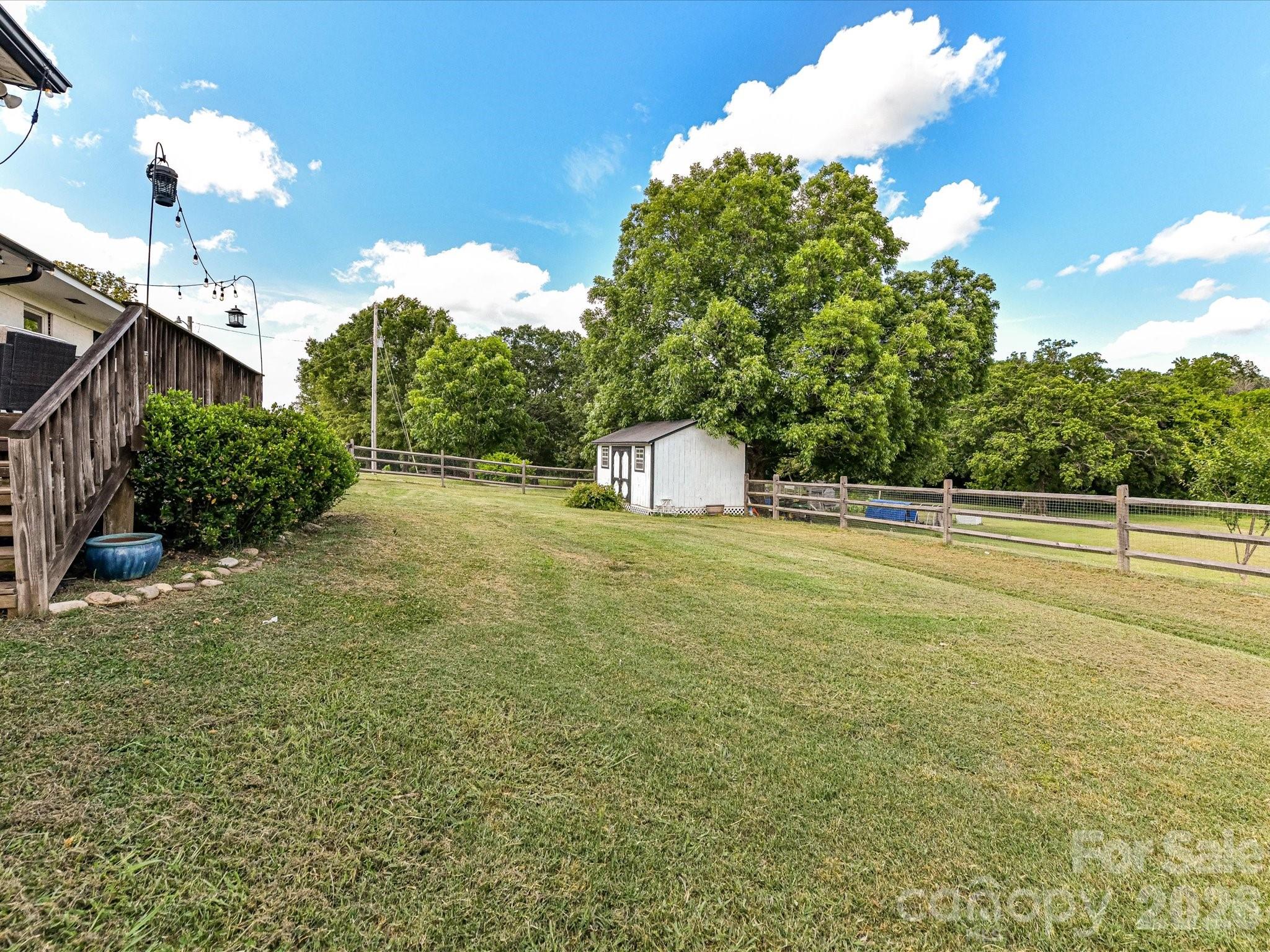 5710 Lander Benton Road