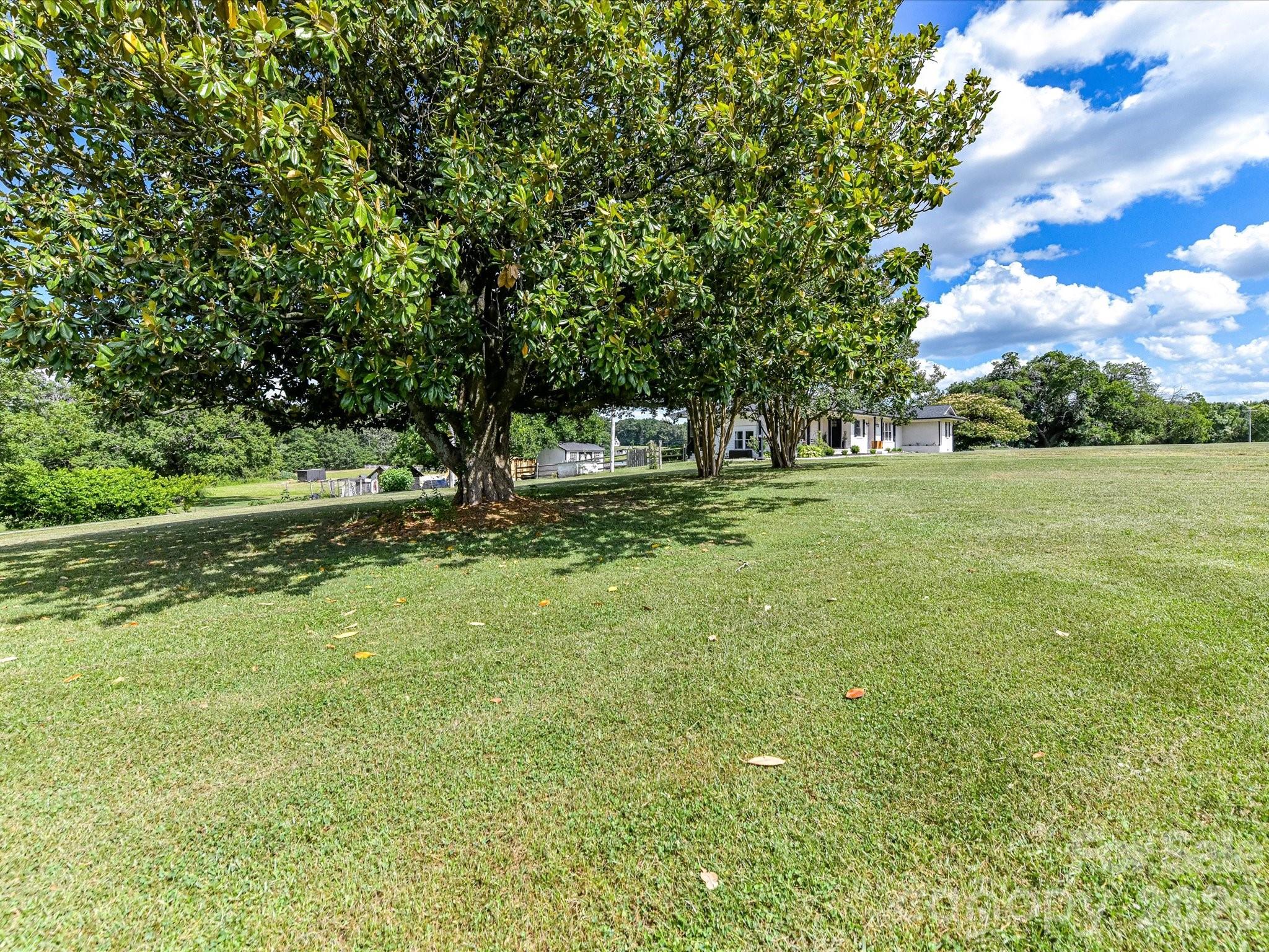 5710 Lander Benton Road