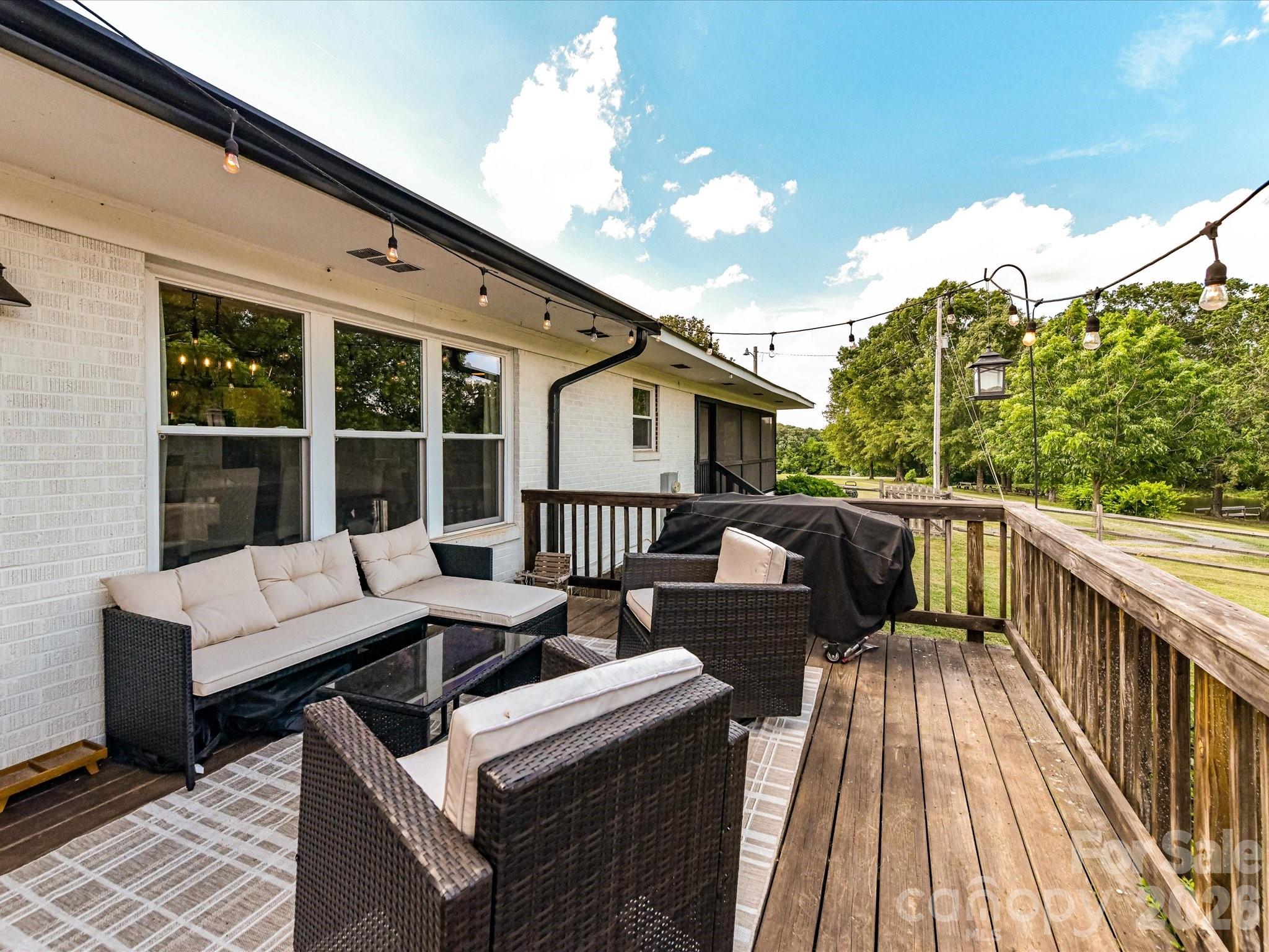 5710 Lander Benton Road