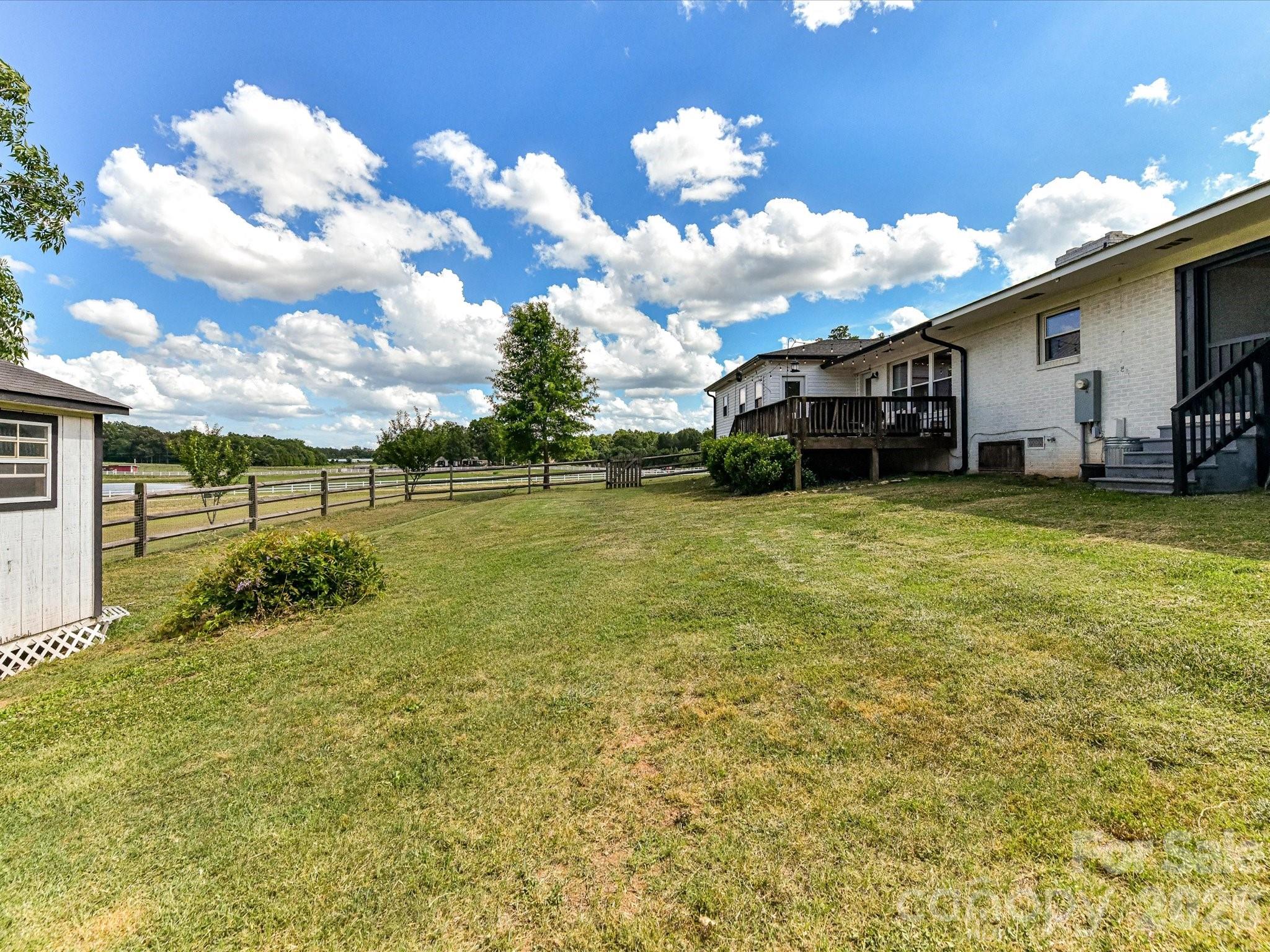 5710 Lander Benton Road