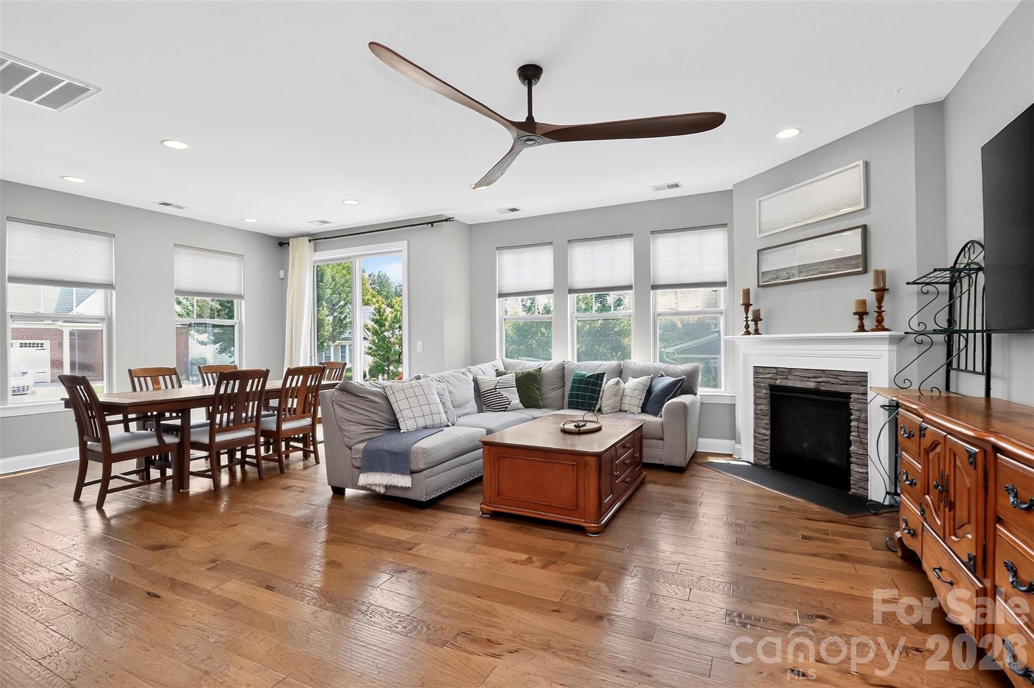 128 Creekside Crossing Lane