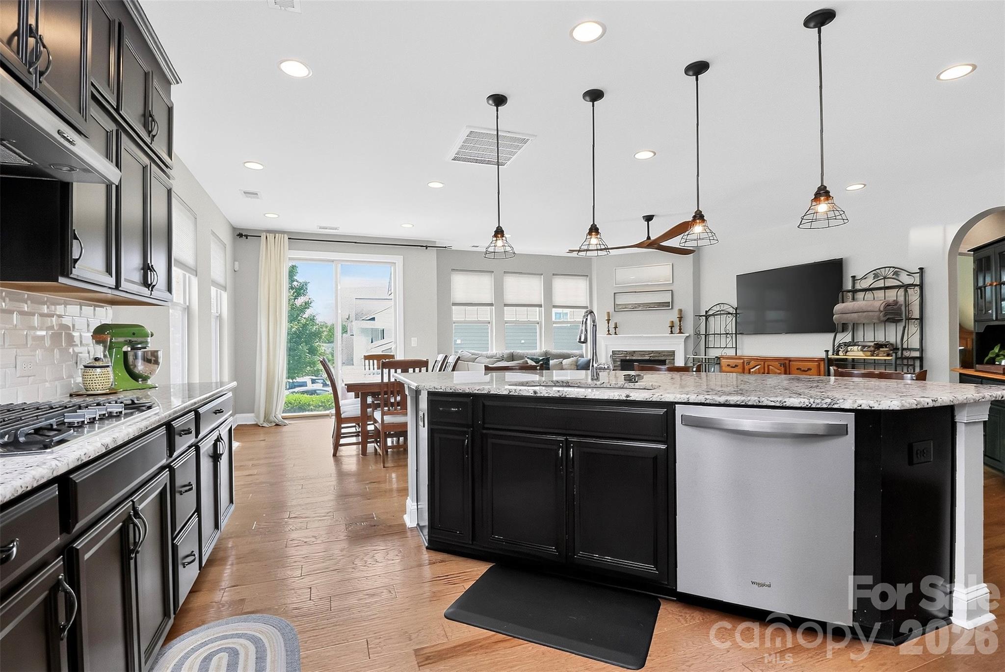 128 Creekside Crossing Lane