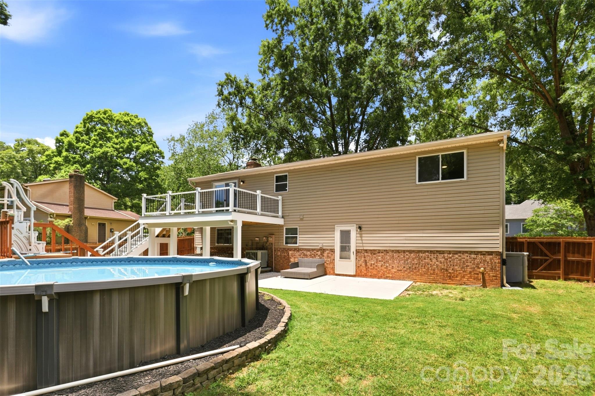 716 Regency Drive