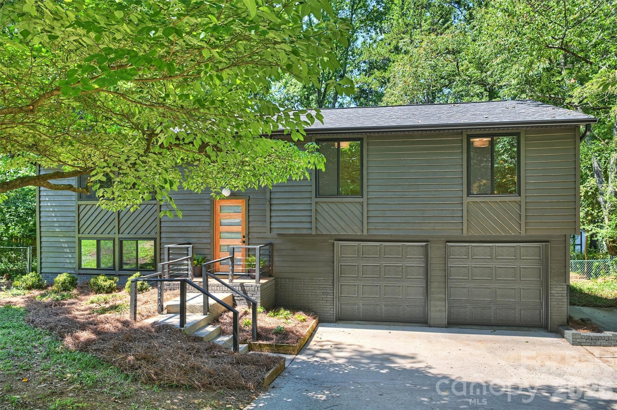 7323 Rollingridge Drive