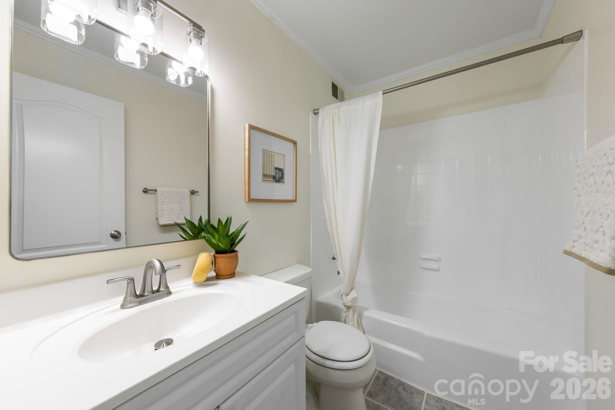 2630 Park Road Unit: F