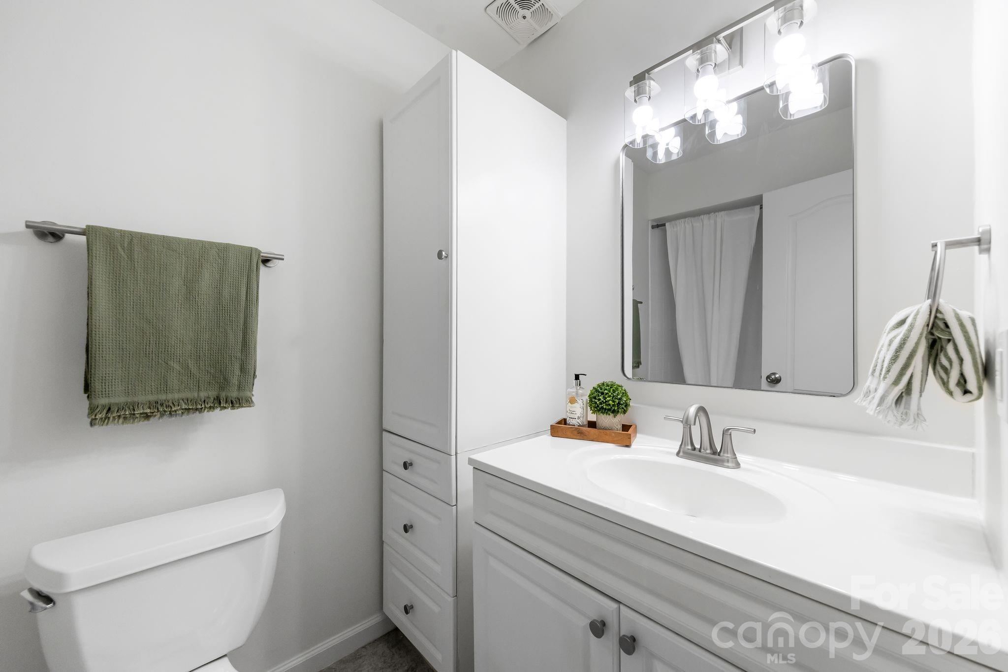 2630 Park Road Unit: F