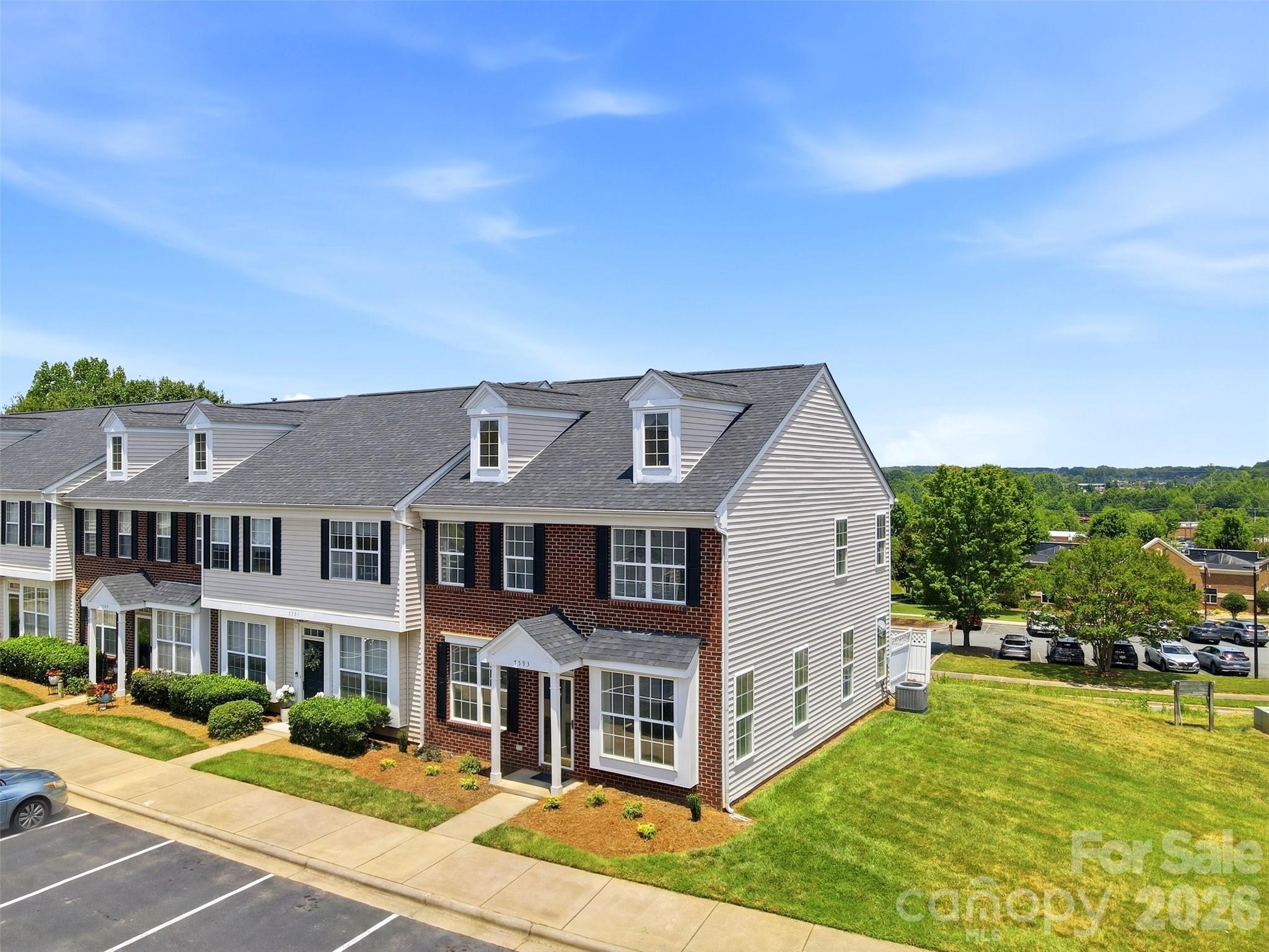7539 Bluff Point Lane
