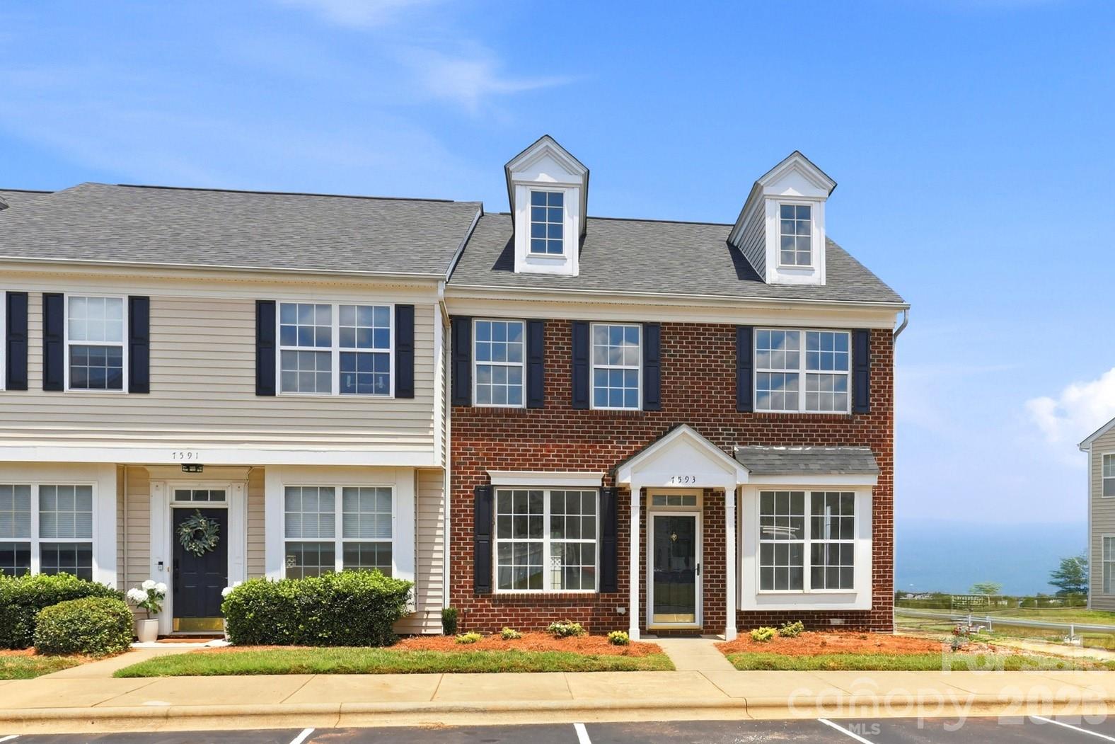 7539 Bluff Point Lane