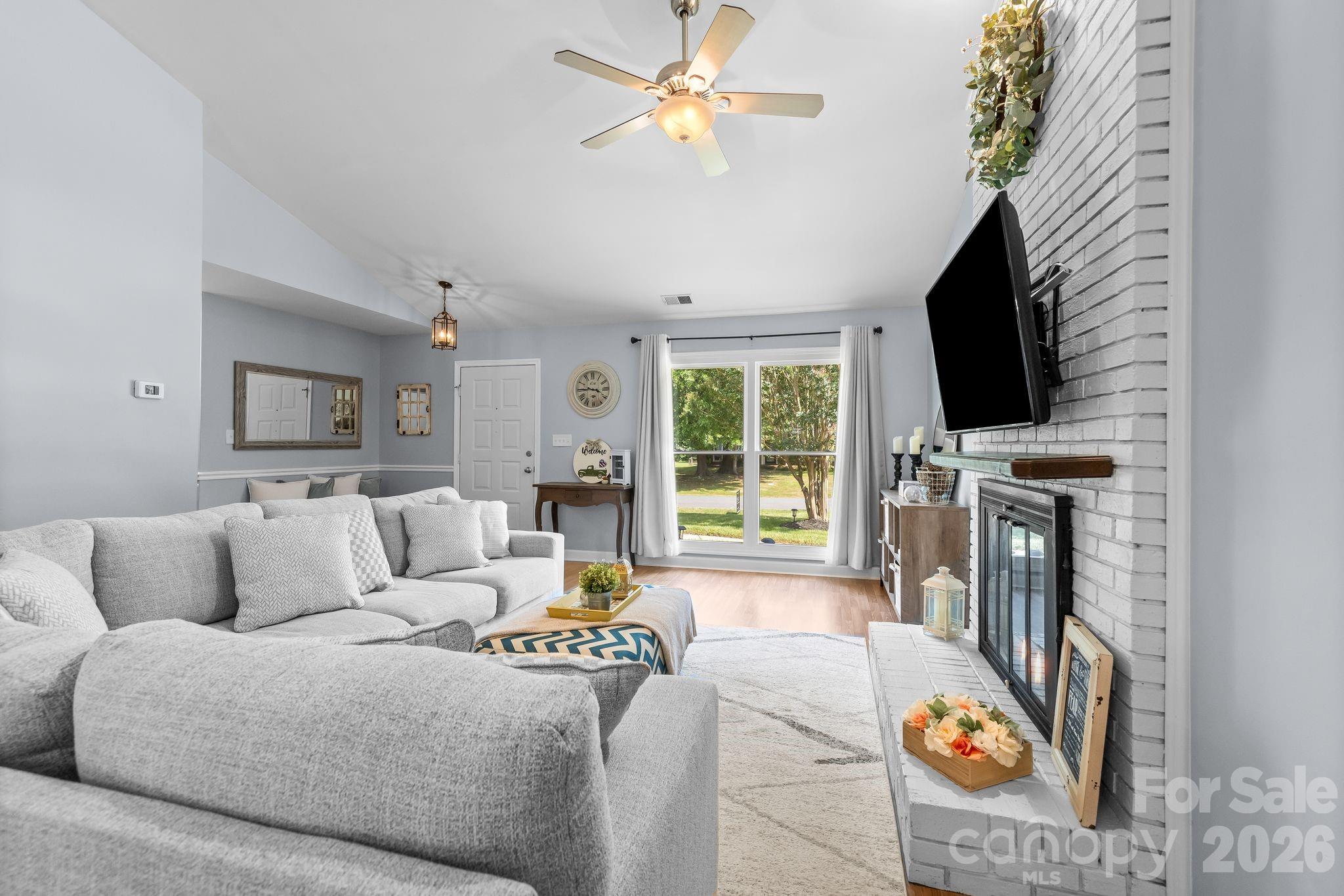 11232 Coachman Circle