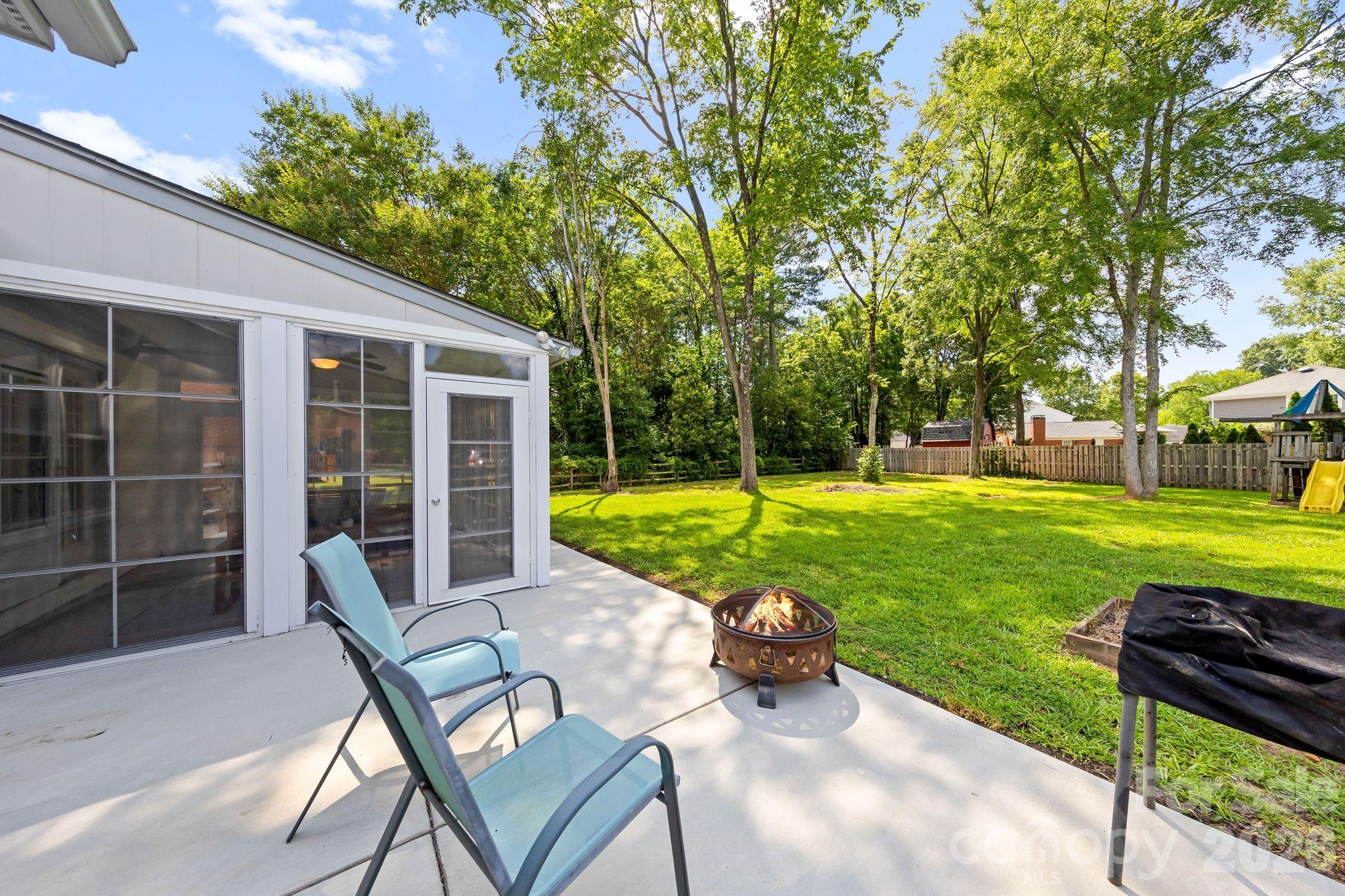 11232 Coachman Circle