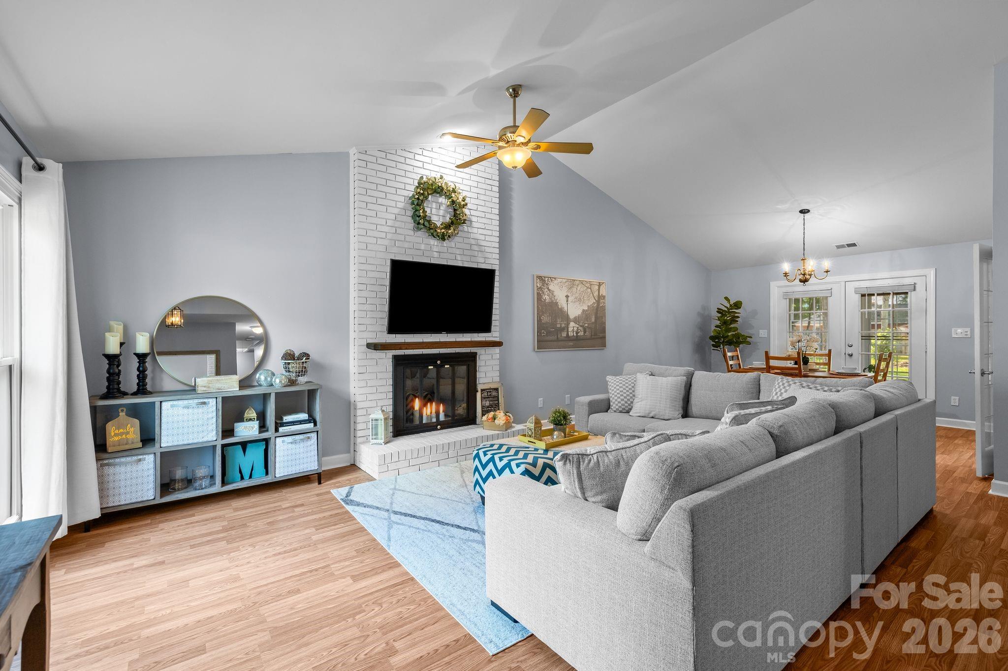 11232 Coachman Circle
