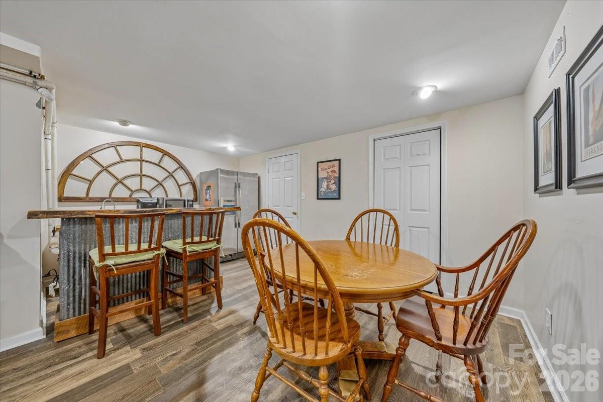 1135 Blueberry Lane