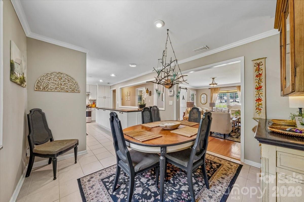 1135 Blueberry Lane