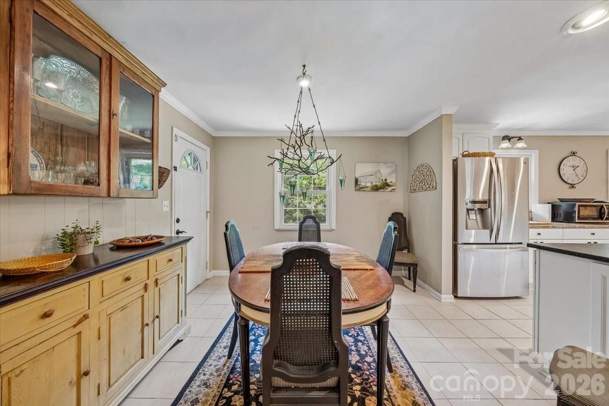 1135 Blueberry Lane