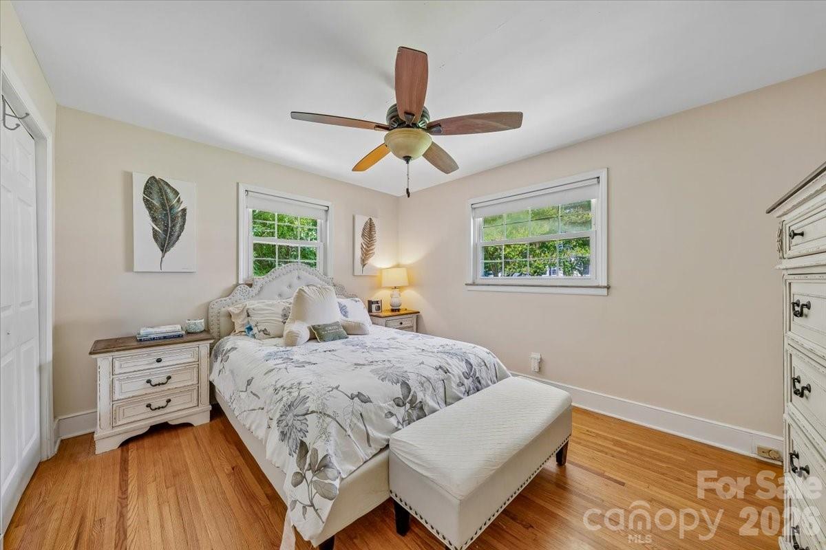 1135 Blueberry Lane