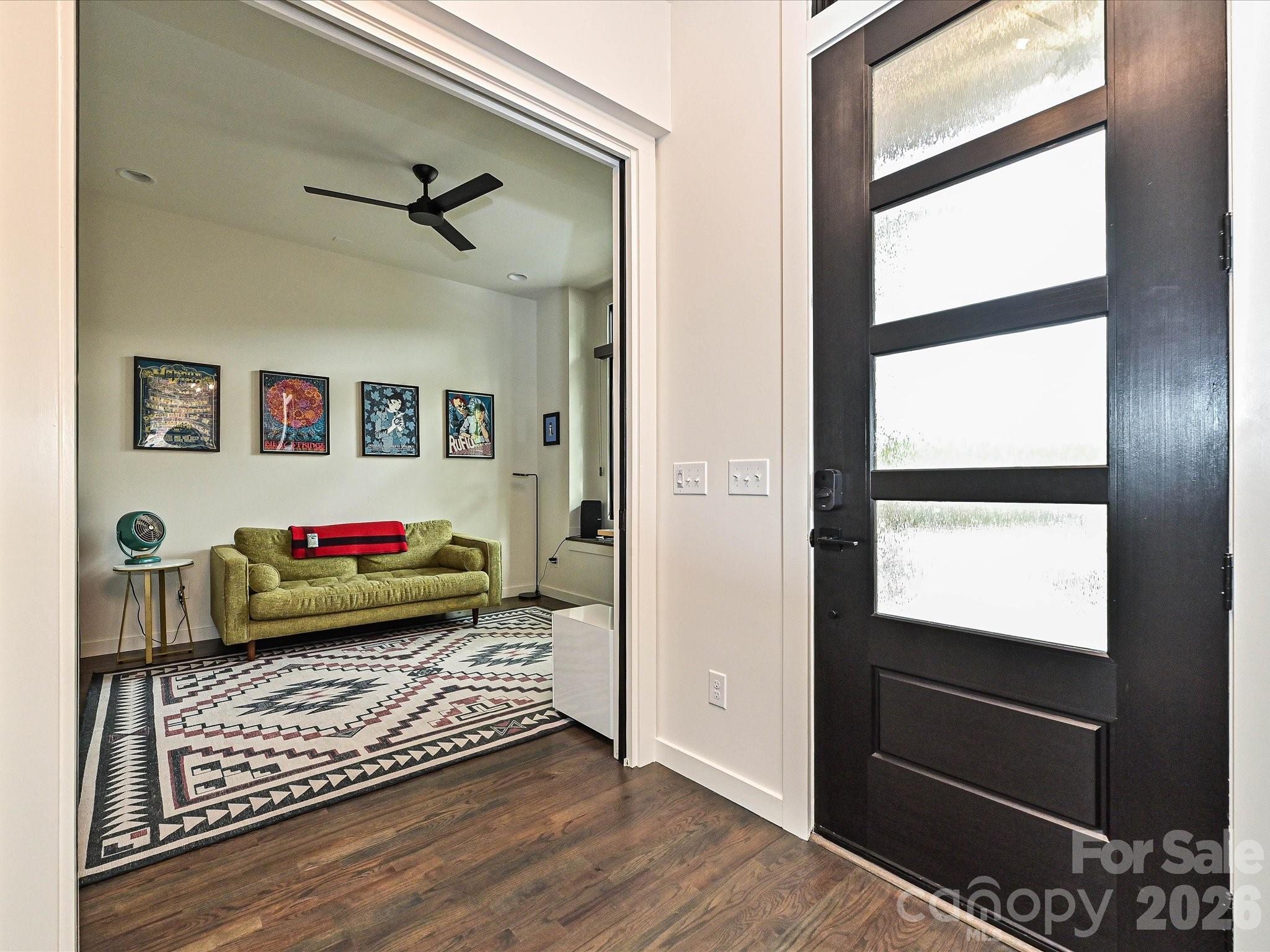 432 E 33rd Street