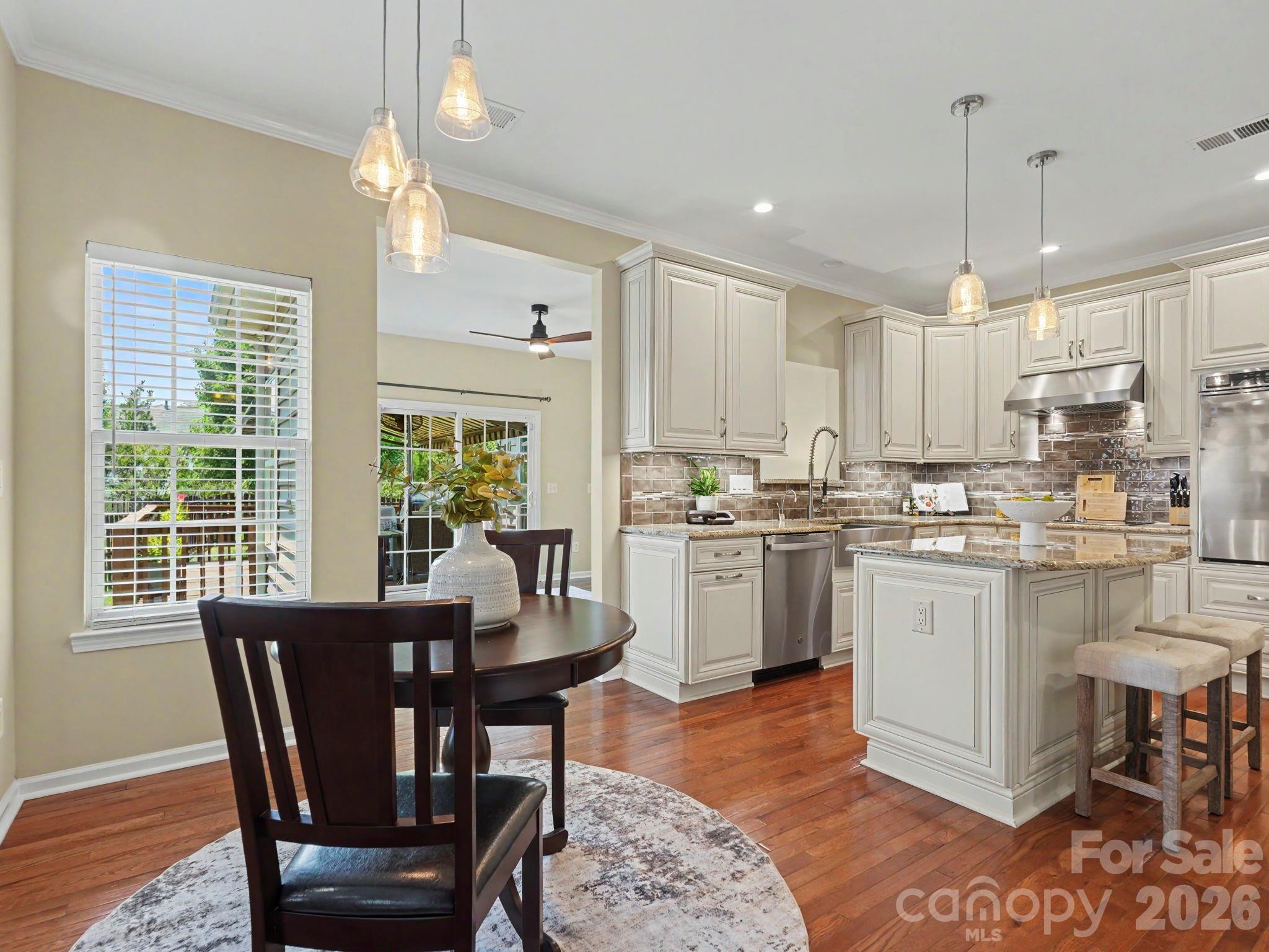 15505 Robsart Court