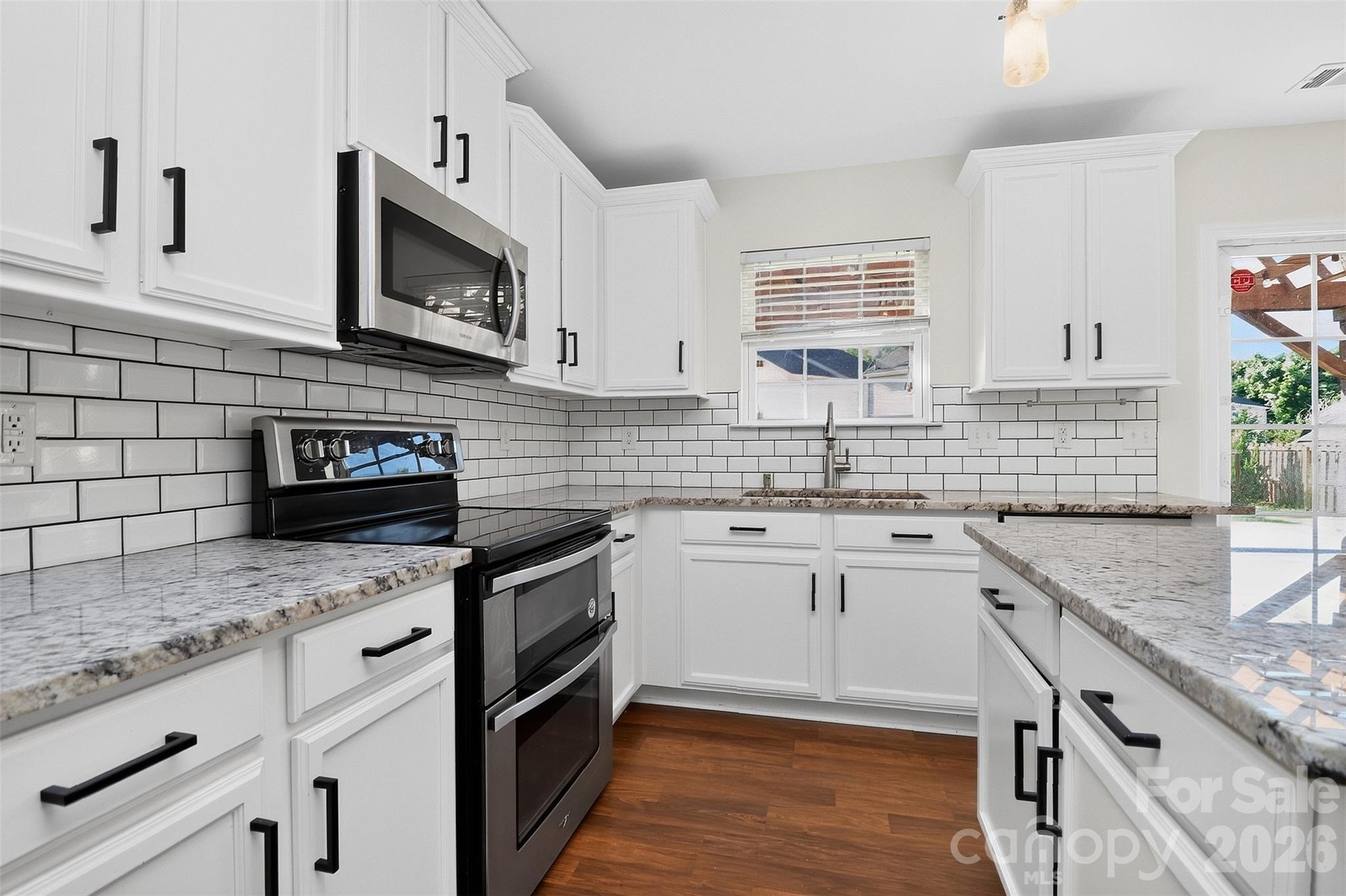 2043 Grimley Lane