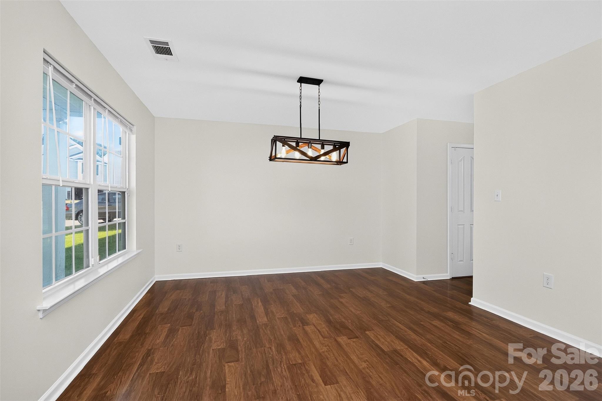 2043 Grimley Lane
