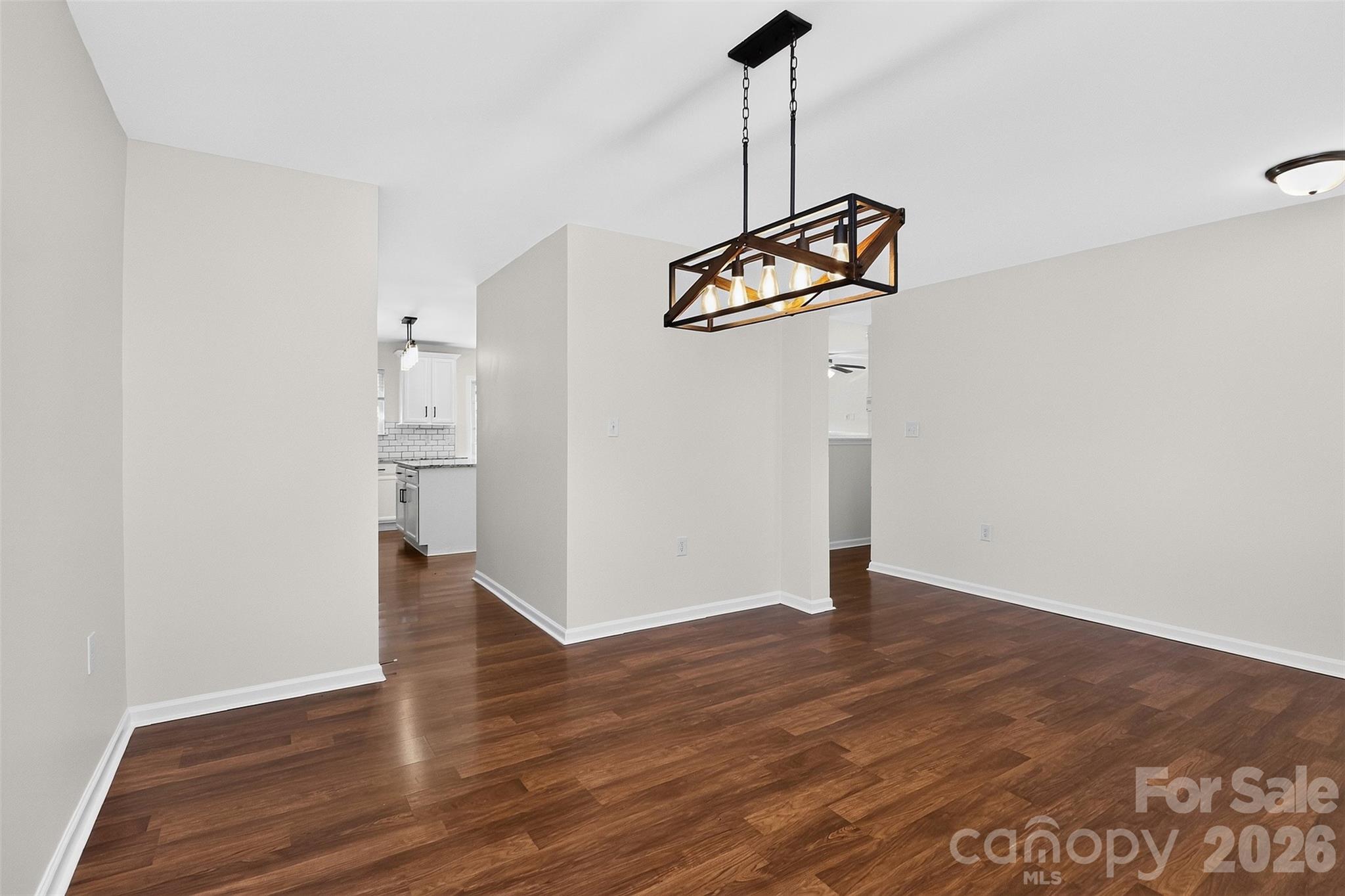 2043 Grimley Lane
