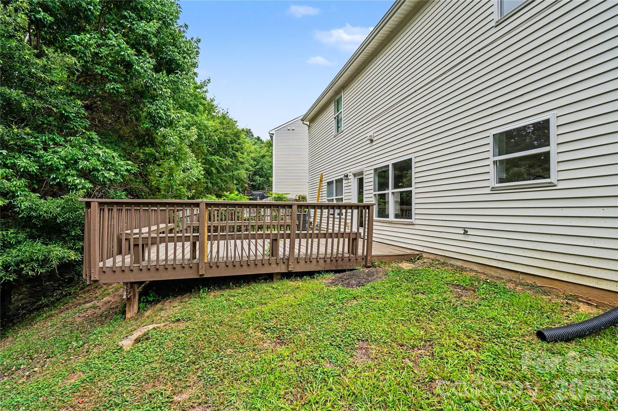2823 Forest Grove Court