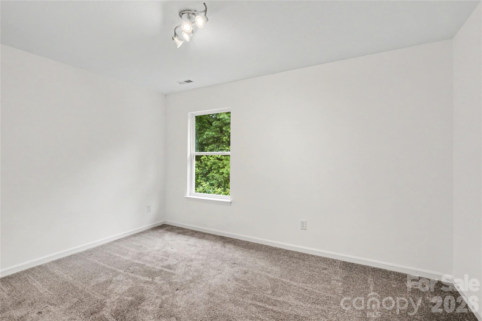 2823 Forest Grove Court