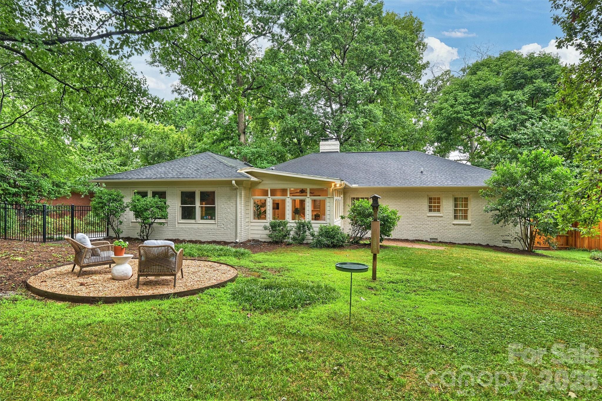 5519 Robinhood Road