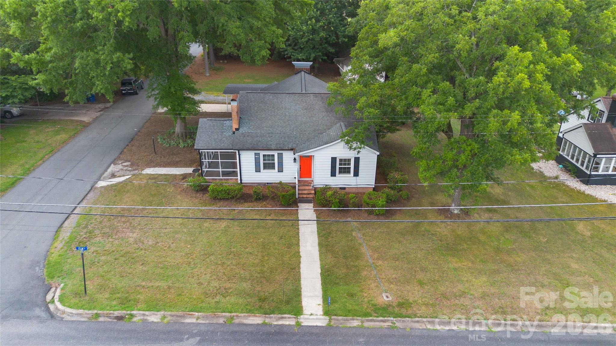 201 W Elm Street