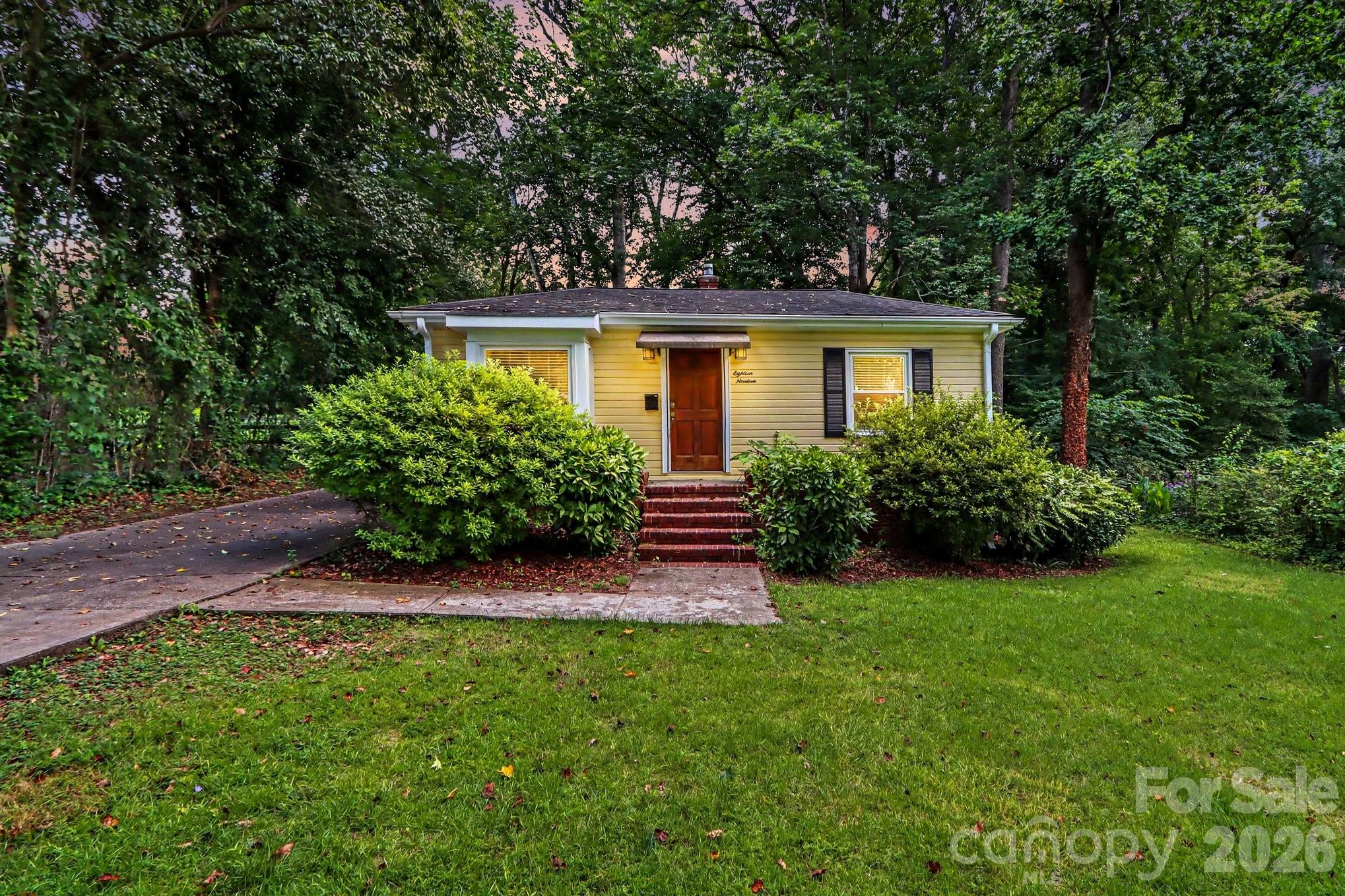 1819 Arnold Drive