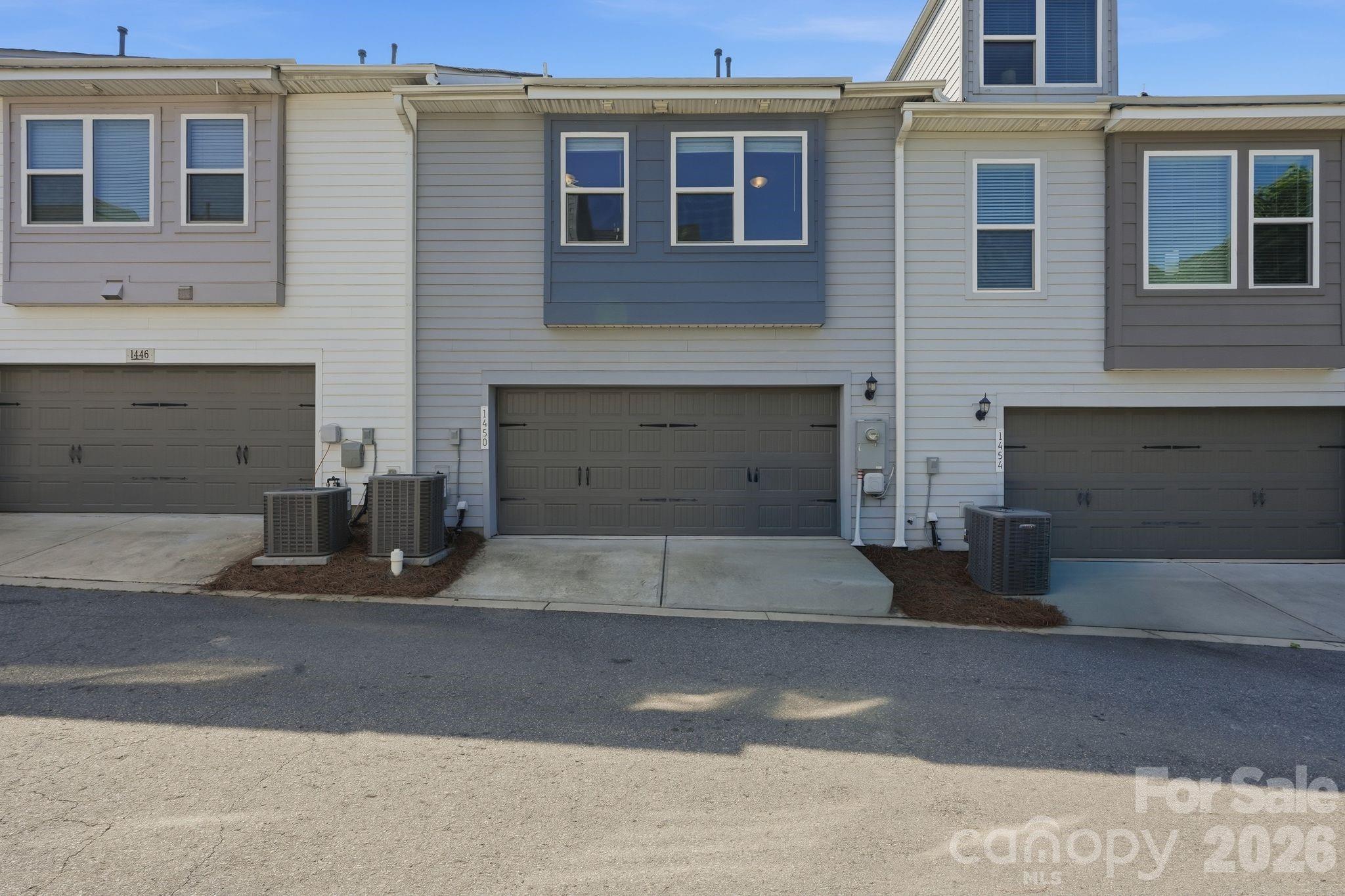 1450 Winding Stream Road
