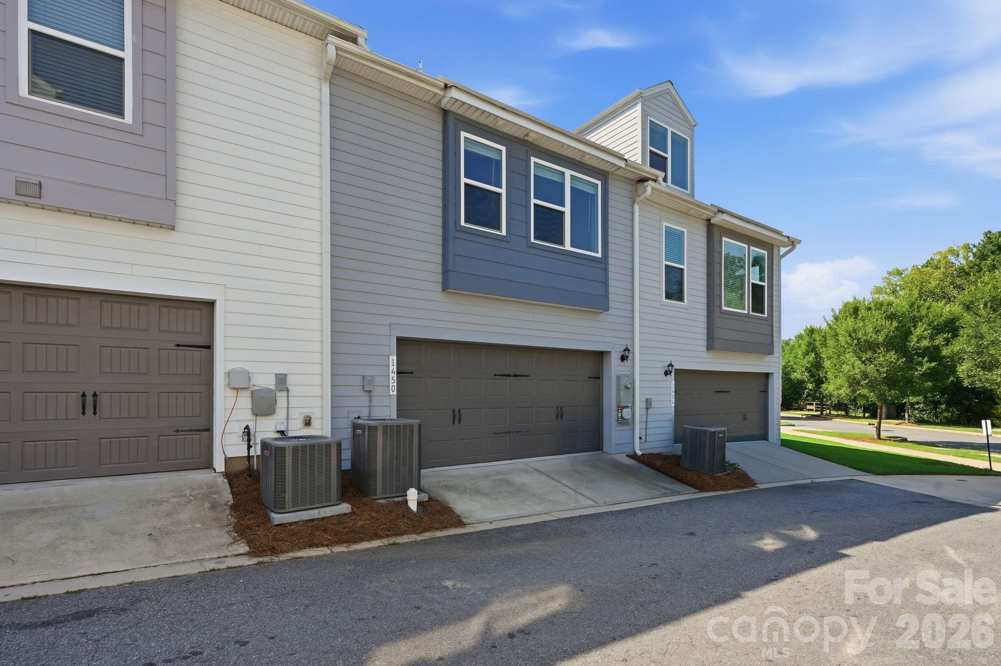1450 Winding Stream Road