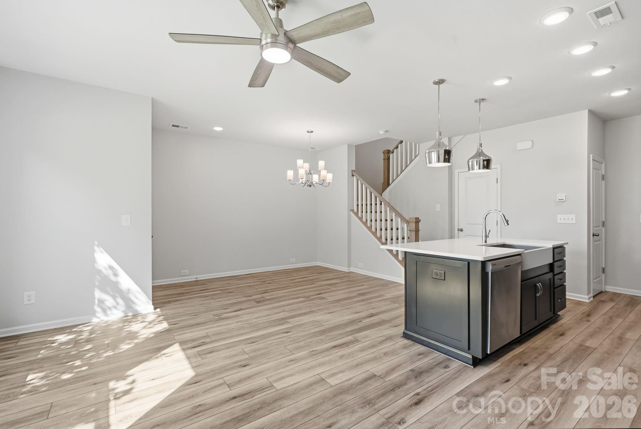 1450 Winding Stream Road