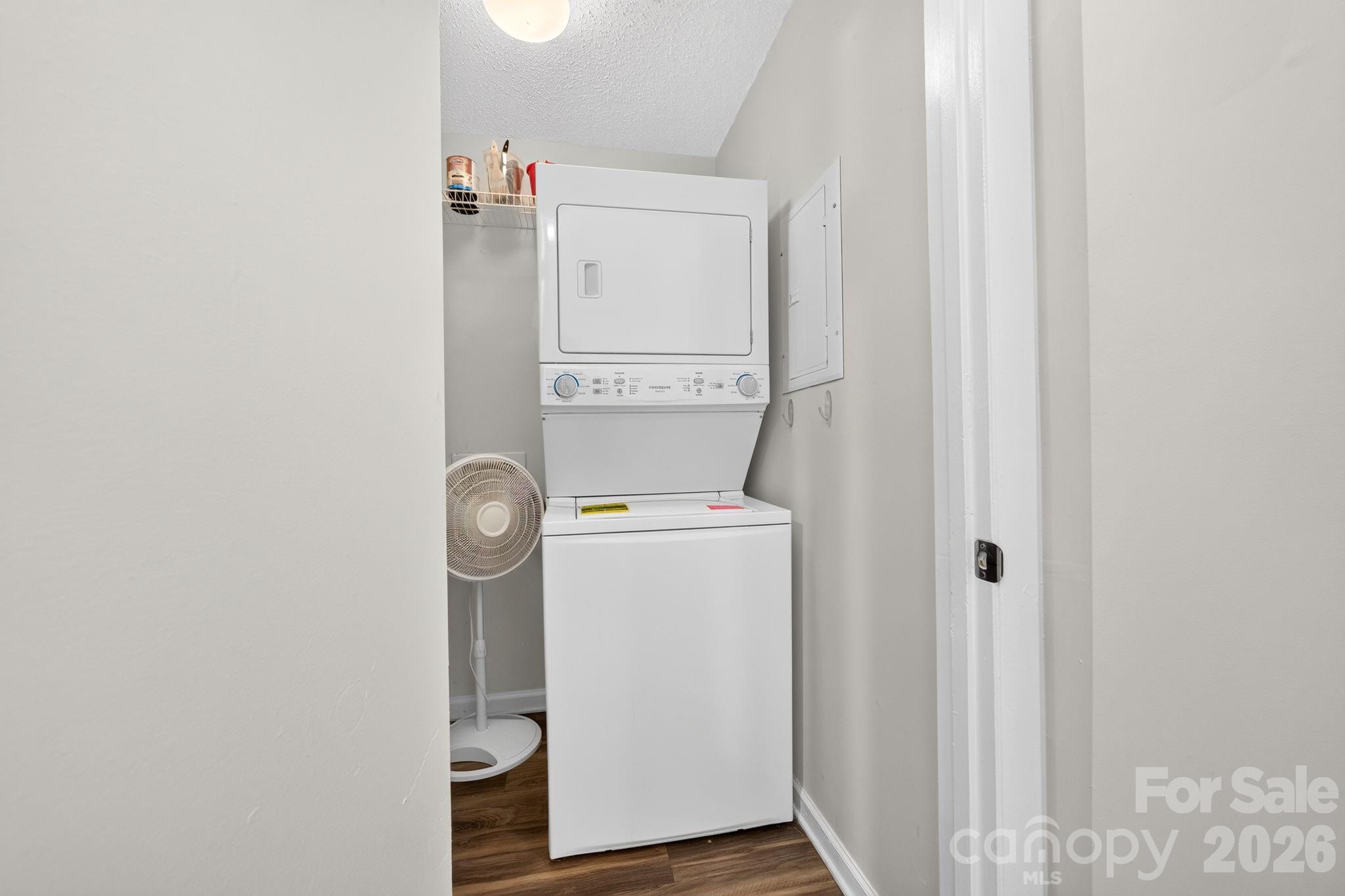 11 Hamiltons Bay Court