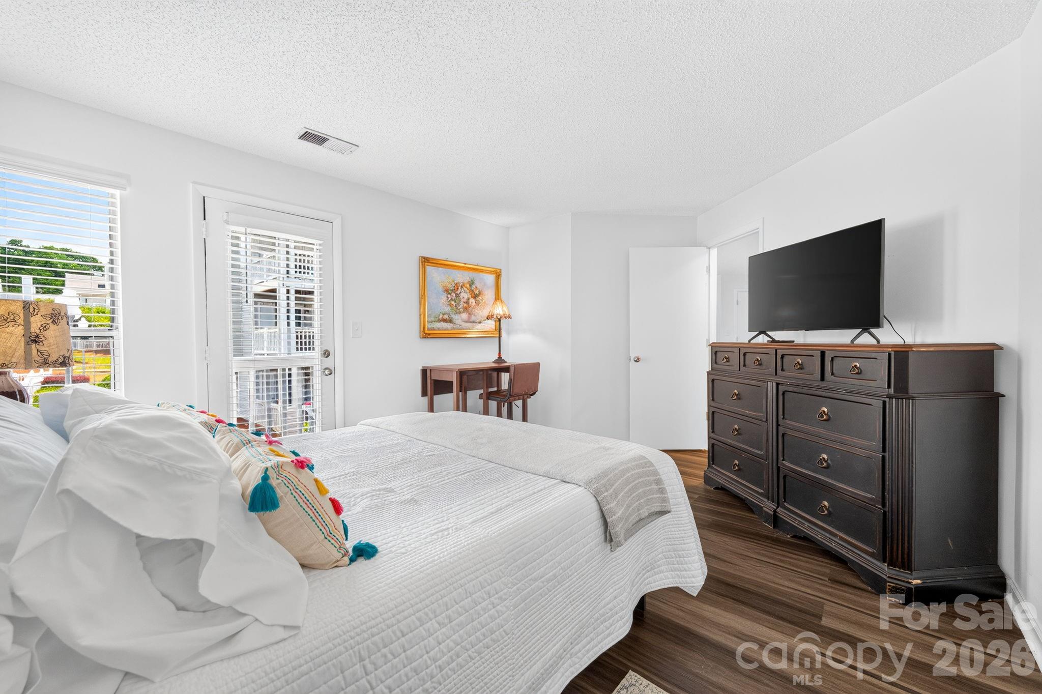 11 Hamiltons Bay Court