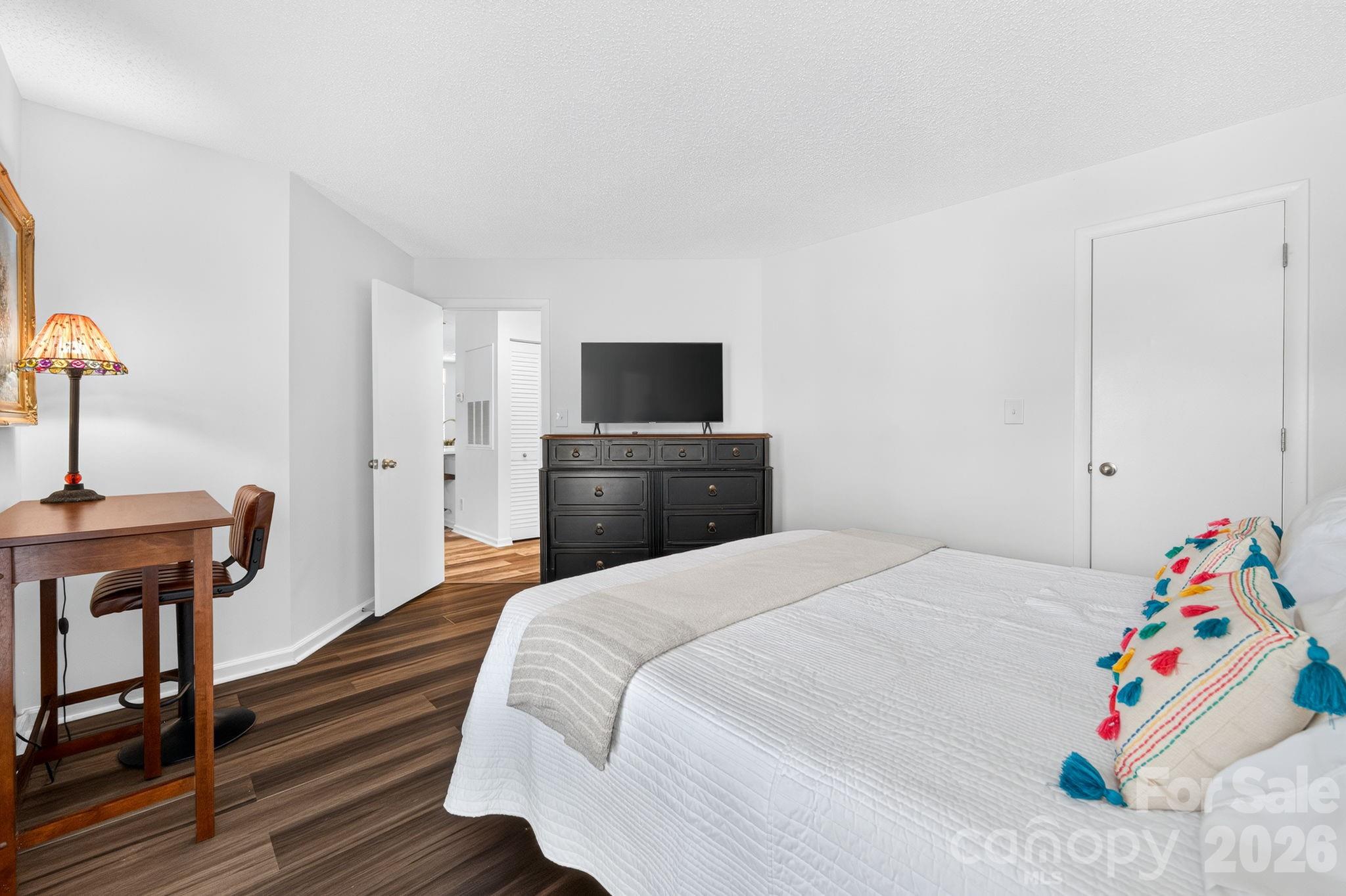 11 Hamiltons Bay Court